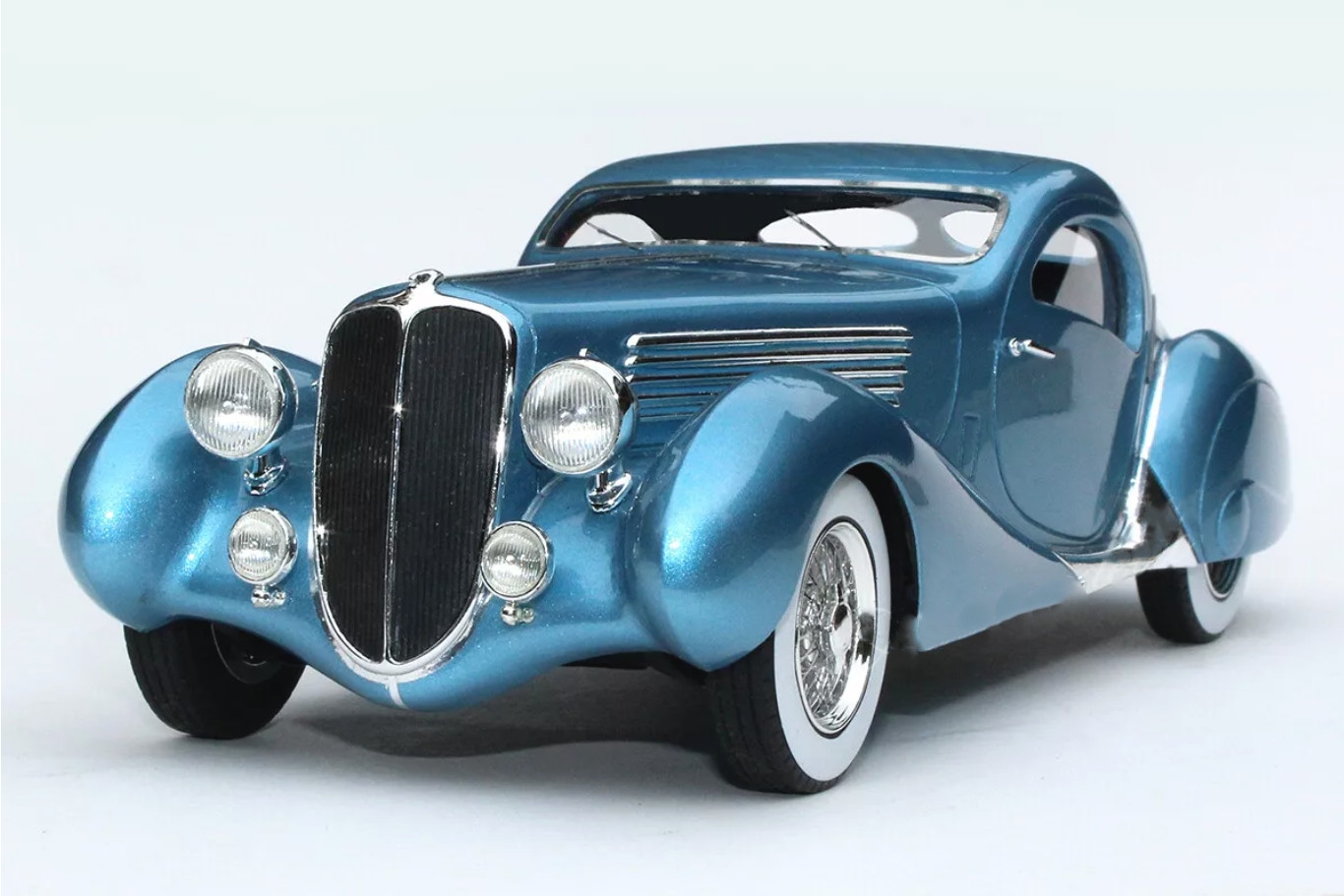 1930s Bugatti Custom Concept with Wire Spoke Wheel Rims1:24SCALE MODEL 1930s Bugatti Custom Concept with Wire Spoke Wheel Rims1:24SCALE MODEL