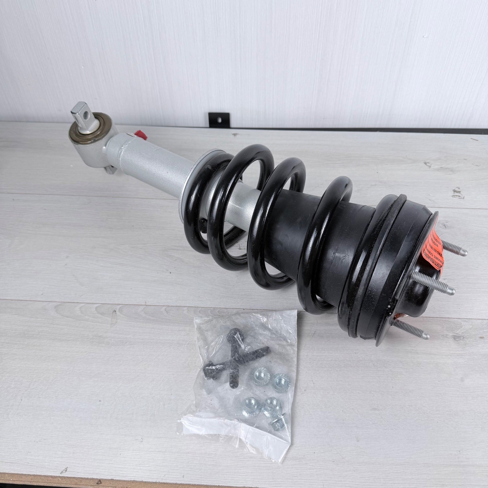 Rancho RS999785 RS9000XL Loaded Strut Assembly Silver Black Suspension Shock Rancho RS999785 RS9000XL Loaded Strut Assembly Silver Black Suspension Shock