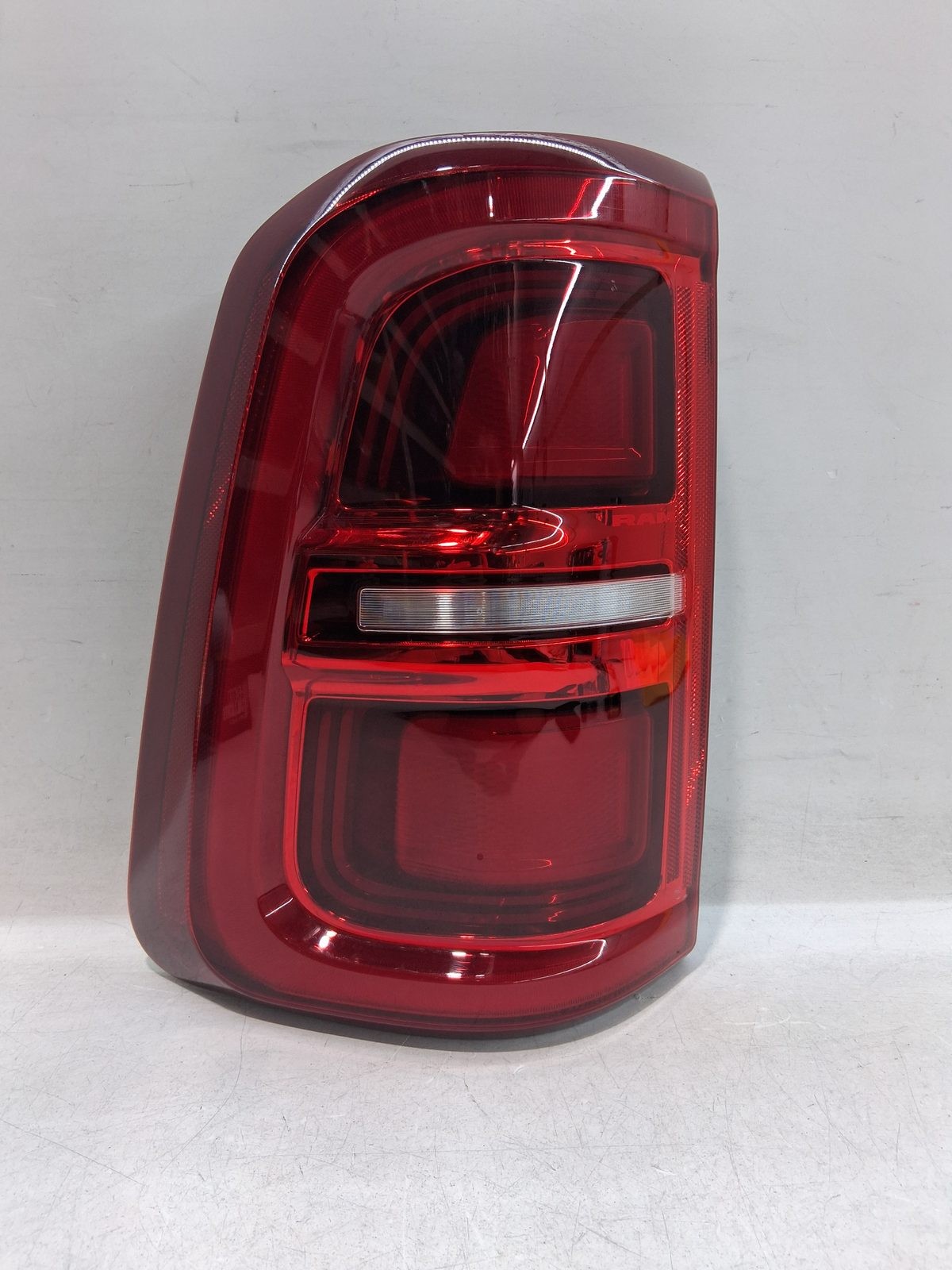 2025 2026 DODGE RAM 1500 OUTER TAIL LIGHT OEM LH LEFT DRIVER SIDE LED 68531051AB