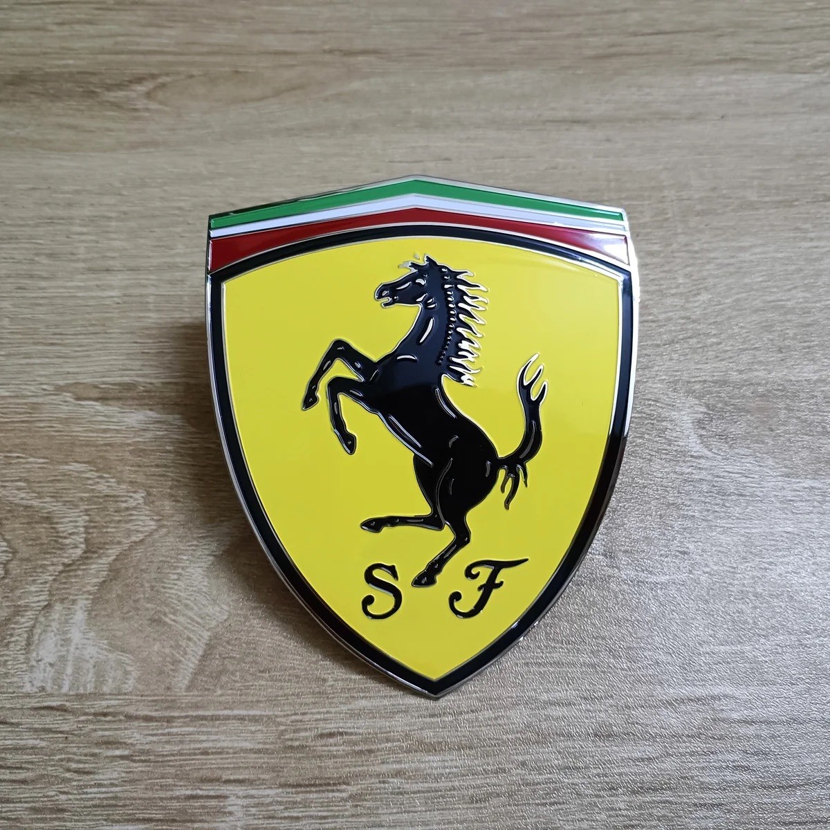 Ferrari 458 Italia Spider Speciale Fender Shield Badge Emblem 82746100 NEW Ferrari 458 Italia Spider Speciale Fender Shield Badge Emblem 82746100 NEW
