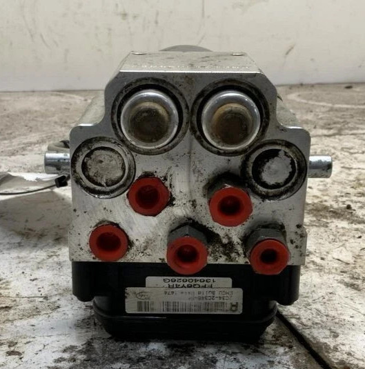 2002-2004 Ford F250SD F350SD Super Duty 4x2 ABS Brake Pump Module Tested