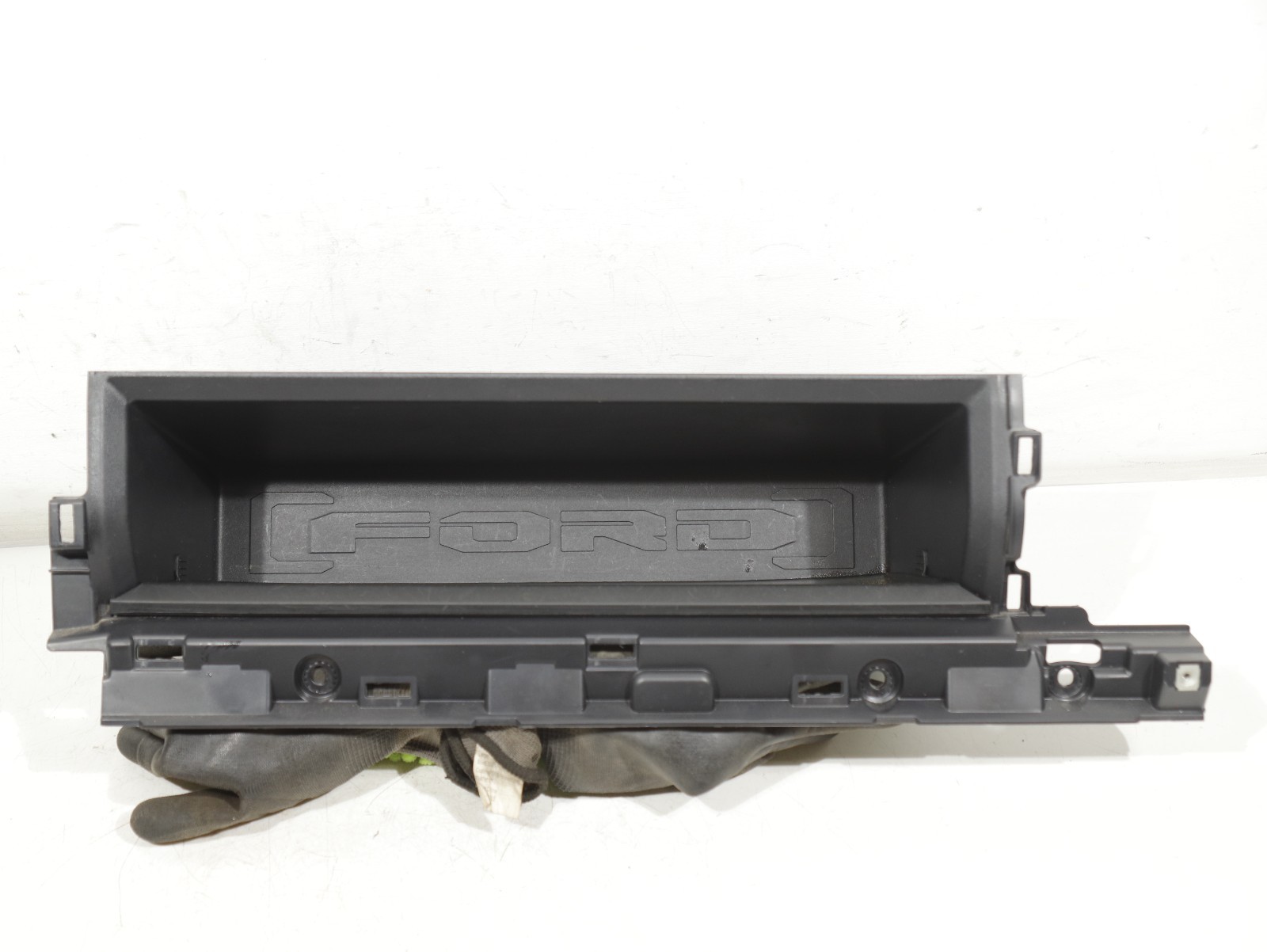 23-25 FORD F250 F350 F450 Dash Upper Glove Box Storage Bin OEM PC3B-E047A03-A 23-25 FORD F250 F350 F450 Dash Upper Glove Box Storage Bin OEM PC3B-E047A03-A