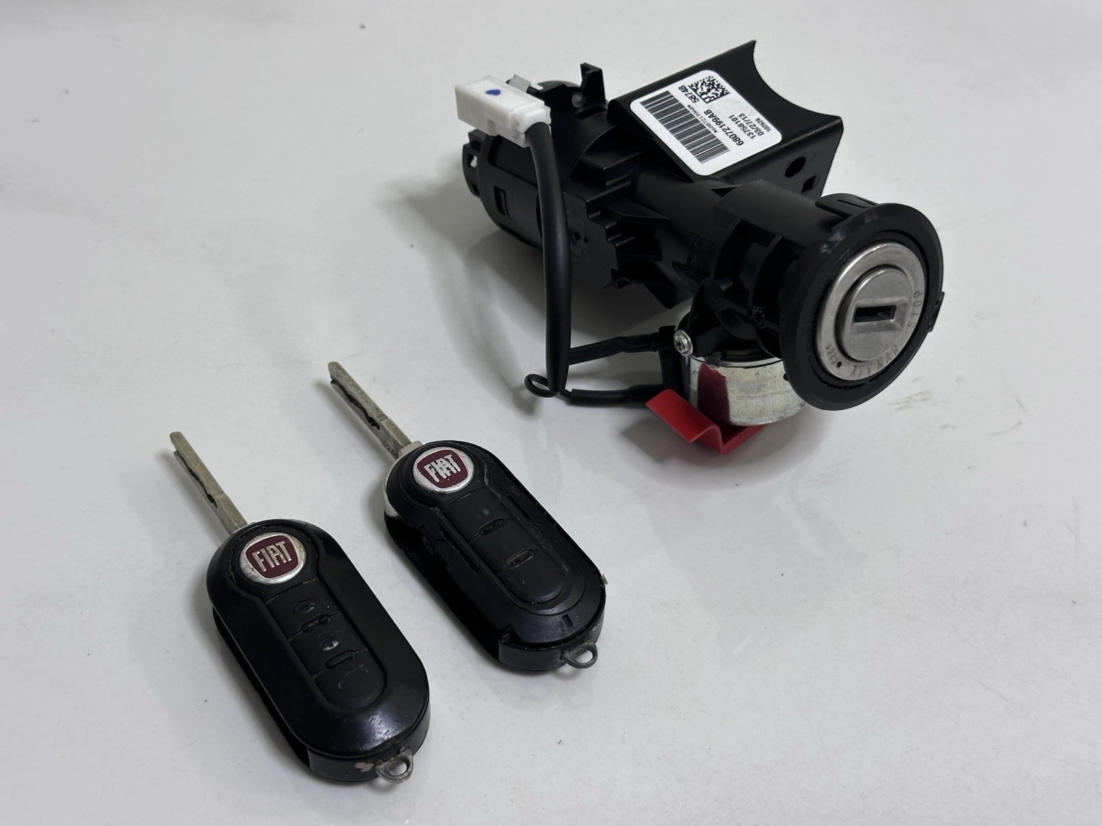 2012-2019 FIAT 500 STEERING IGNITION SWITCH LOCK CYLINDER 2 KEYS OEM 68072199AB 2012-2019 FIAT 500 STEERING IGNITION SWITCH LOCK CYLINDER 2 KEYS OEM 68072199AB