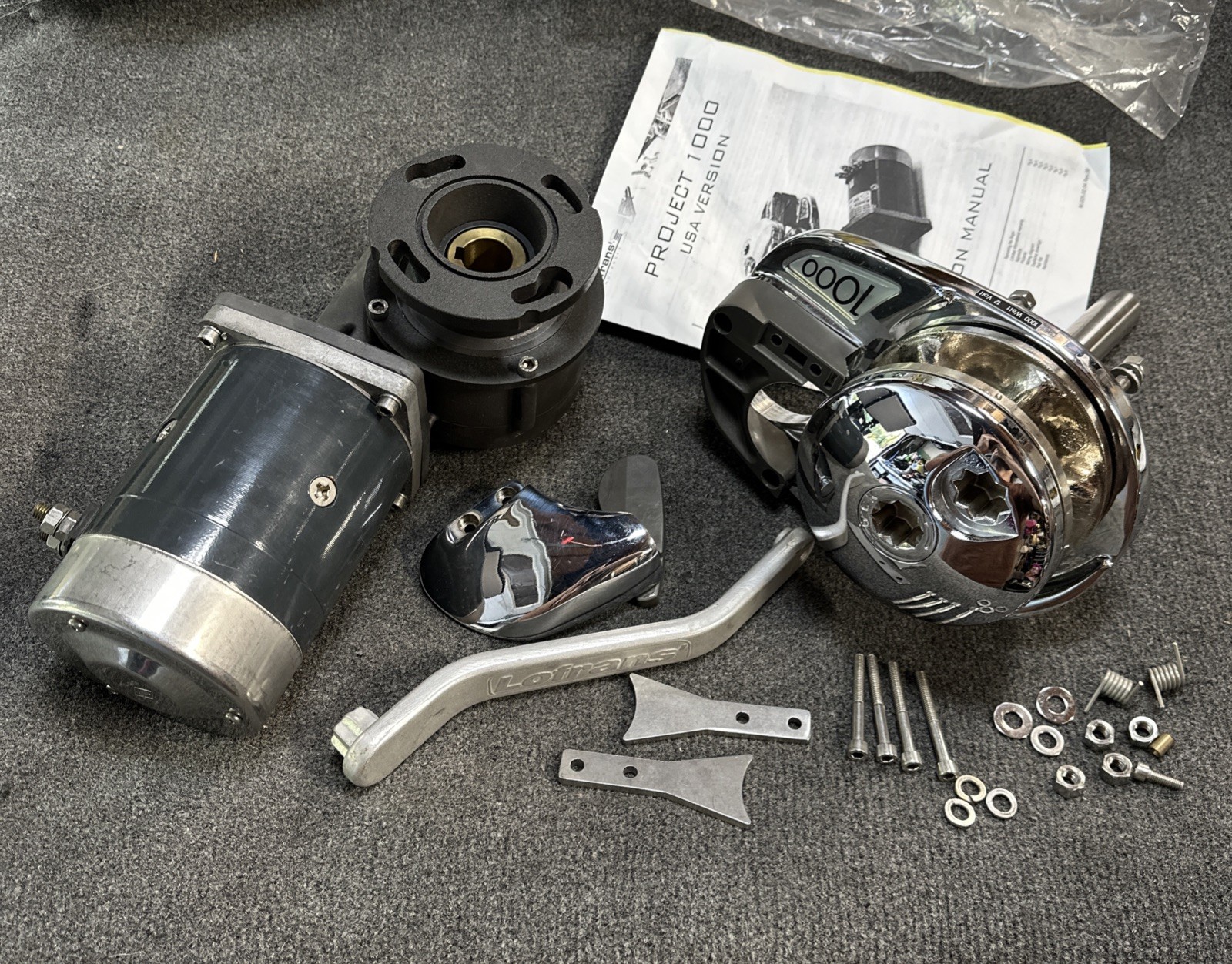 Lofrans Project 1000 X2 Vertical Windlass 12V 1000W Chrome MTP1012M NOS
