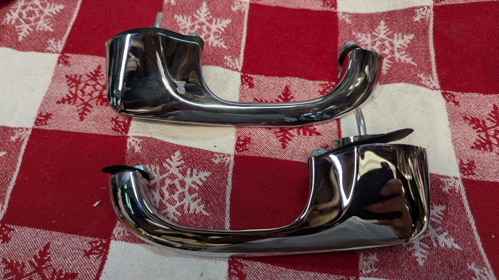 NEW BLEM 1968-1969 Chevelle Door Handles 1968-1972 EL CAMINO WAGON SS COUPE GMC NEW BLEM 1968-1969 Chevelle Door Handles 1968-1972 EL CAMINO WAGON SS COUPE GMC