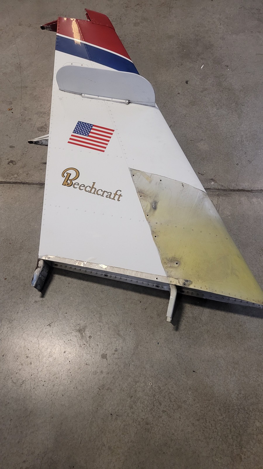Beechcraft Barron B-55 Vertical Stabilizer Beechcraft Barron B-55 Vertical Stabilizer