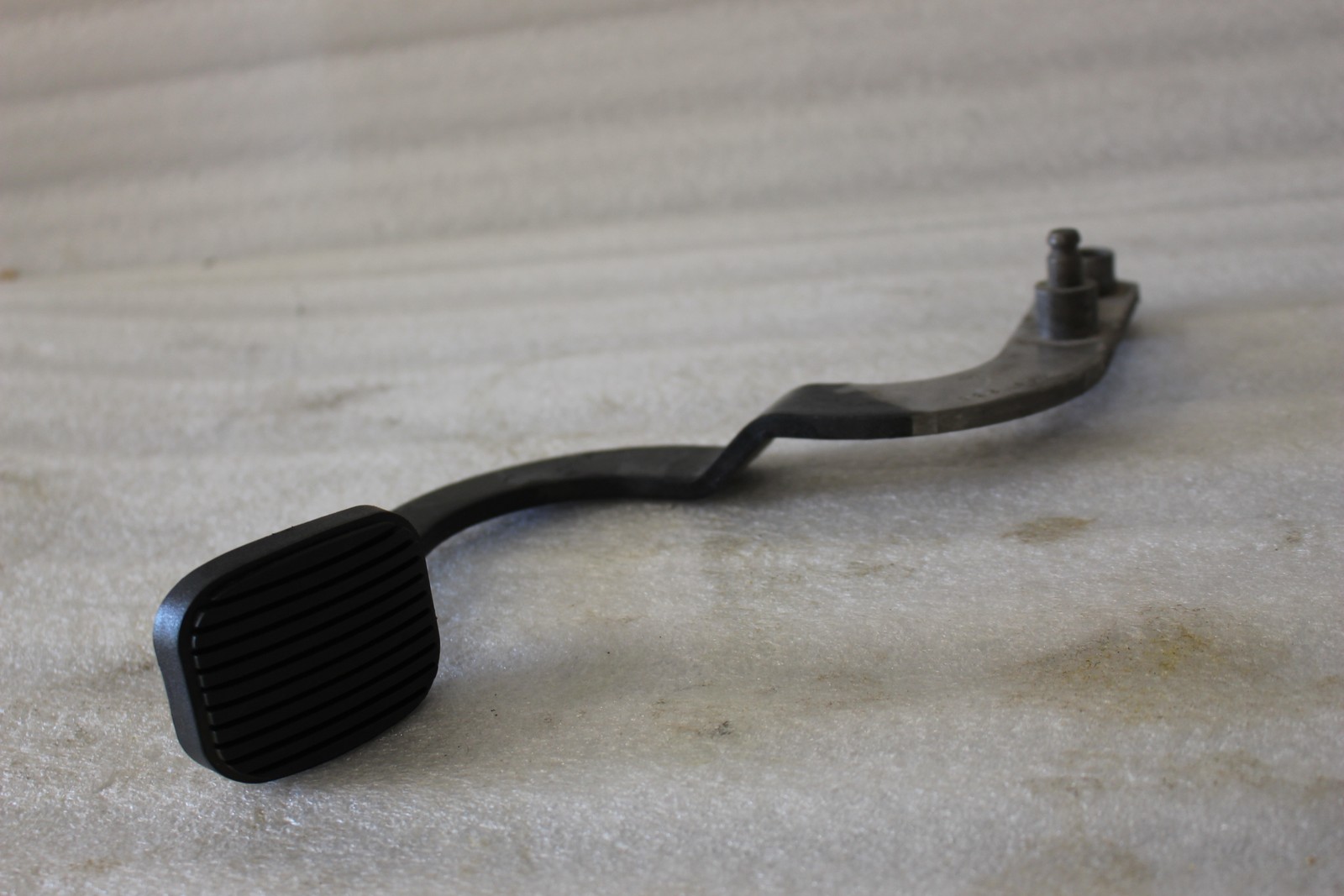 4642748 NEW OEM 1992-1996 DODGE VIPER RT/10 GTS CLUTCH PEDAL 4642748