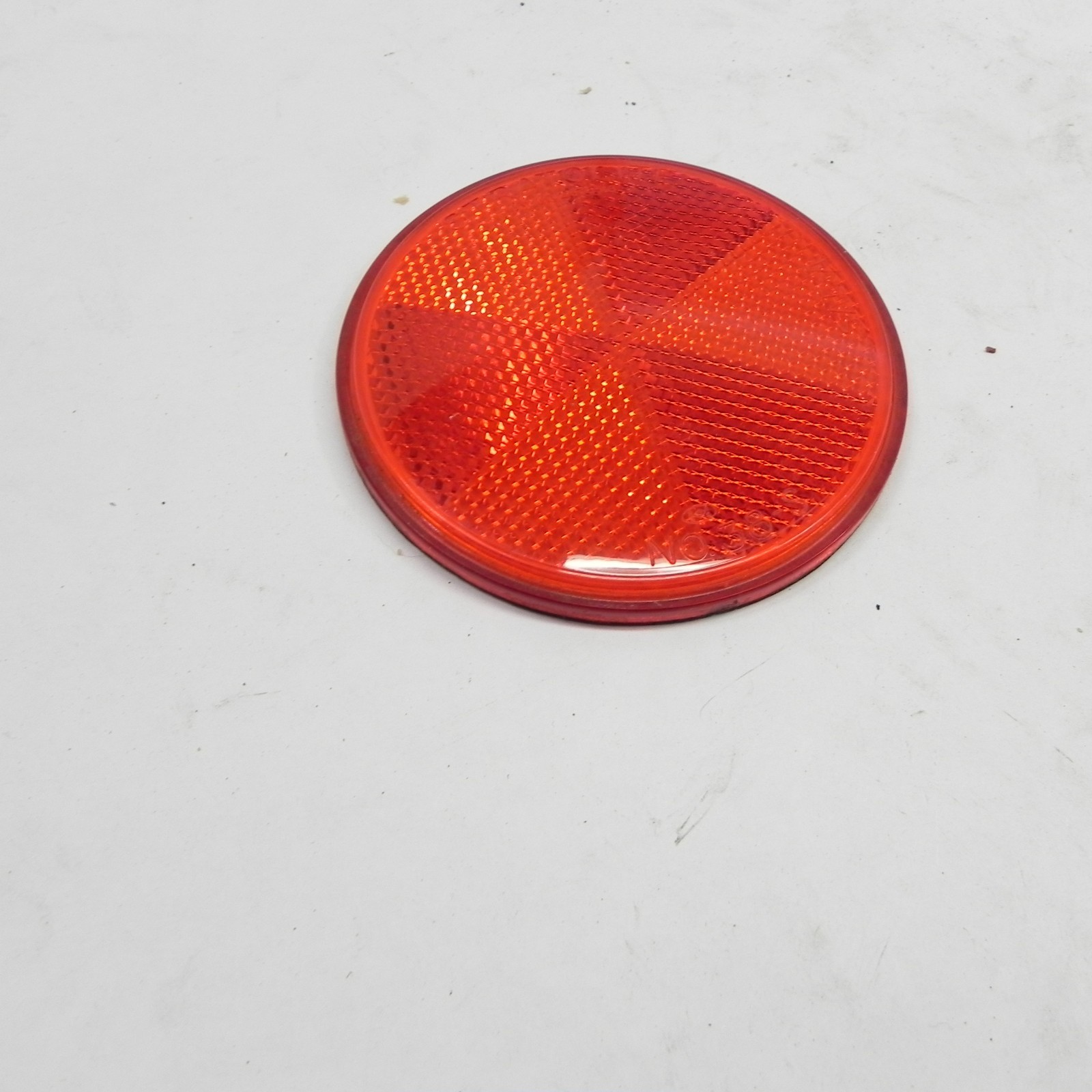VINTAGE STRATOLITE NO 38-S RED REFLECTOR LENS SAE-A 3-1/8 OD NEW NOS VINTAGE STRATOLITE NO 38-S RED REFLECTOR LENS SAE-A 3-1/8 OD NEW NOS