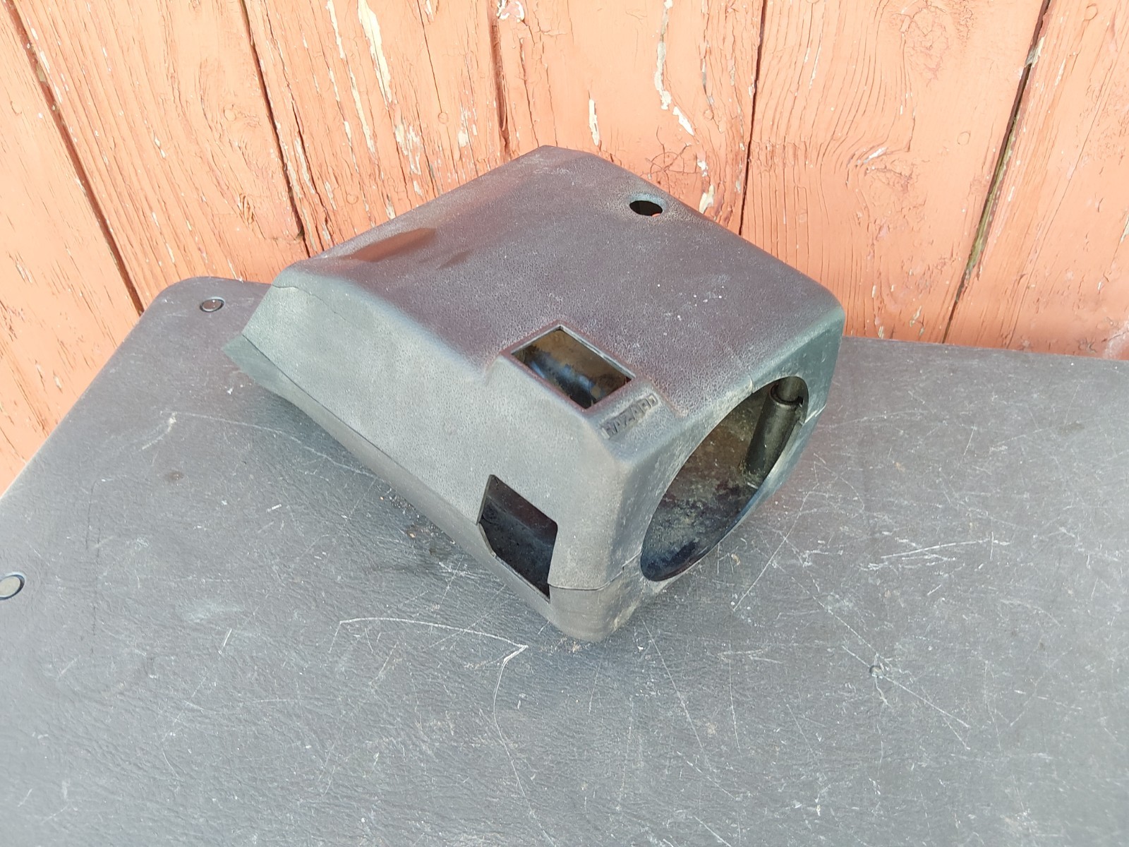 84-88 Toyota Pickup / 84-89 4Runner Steering Column Cover - NO TILT - Black DLX 84-88 Toyota Pickup / 84-89 4Runner Steering Column Cover - NO TILT - Black DLX