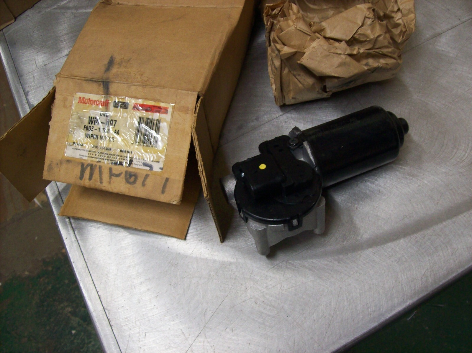 Ford Genuine OEM NOS Wiper Motor Motorcraft WM-497 Ford Genuine OEM NOS Wiper Motor Motorcraft WM-497