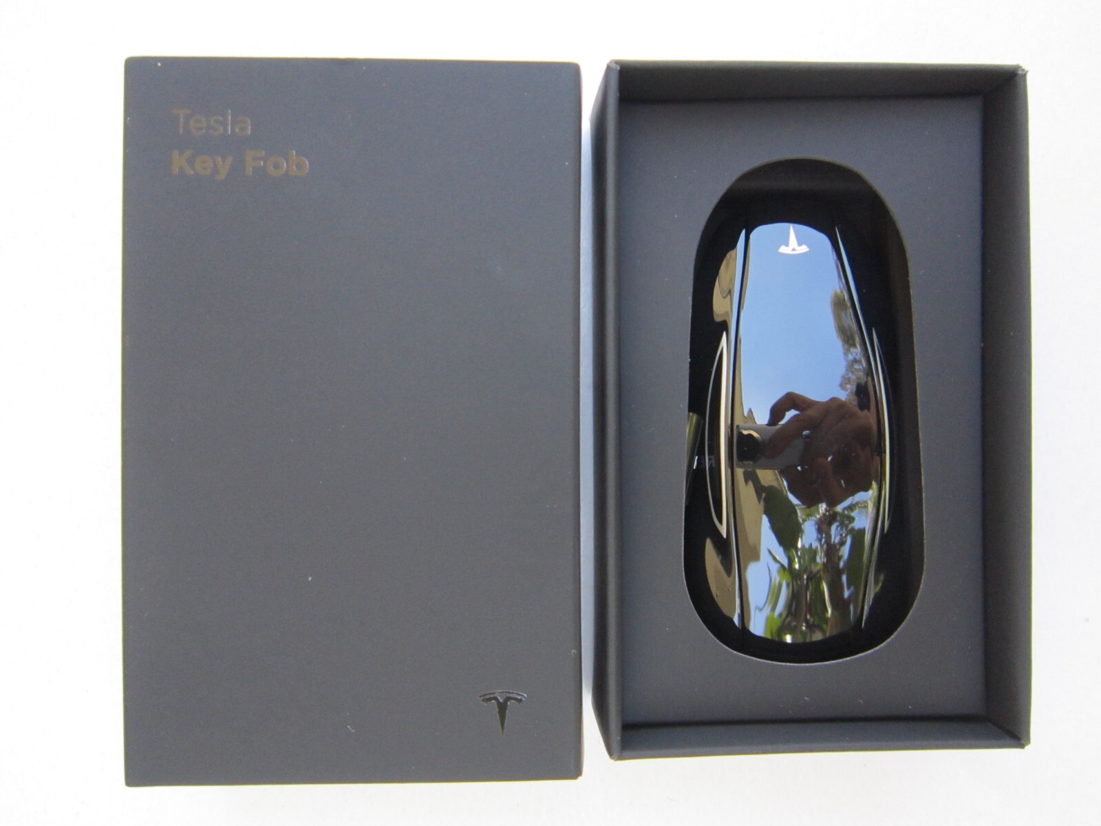 NEW OEM 2017-2026 TESLA MODEL 3/Y KEYLESS REMOTE SMART KEY FOB ALRM 1819445-00-B NEW OEM 2017-2026 TESLA MODEL 3/Y KEYLESS REMOTE SMART KEY FOB ALRM 1819445-00-B