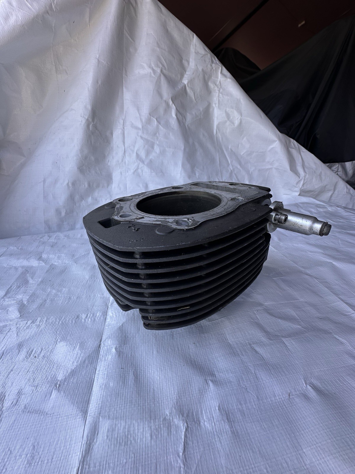 Yamaha V-Star 1100 Cylinder