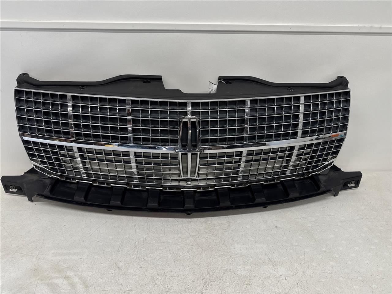 Grille Upper Chrome Fits 07-10 MKX 1916885