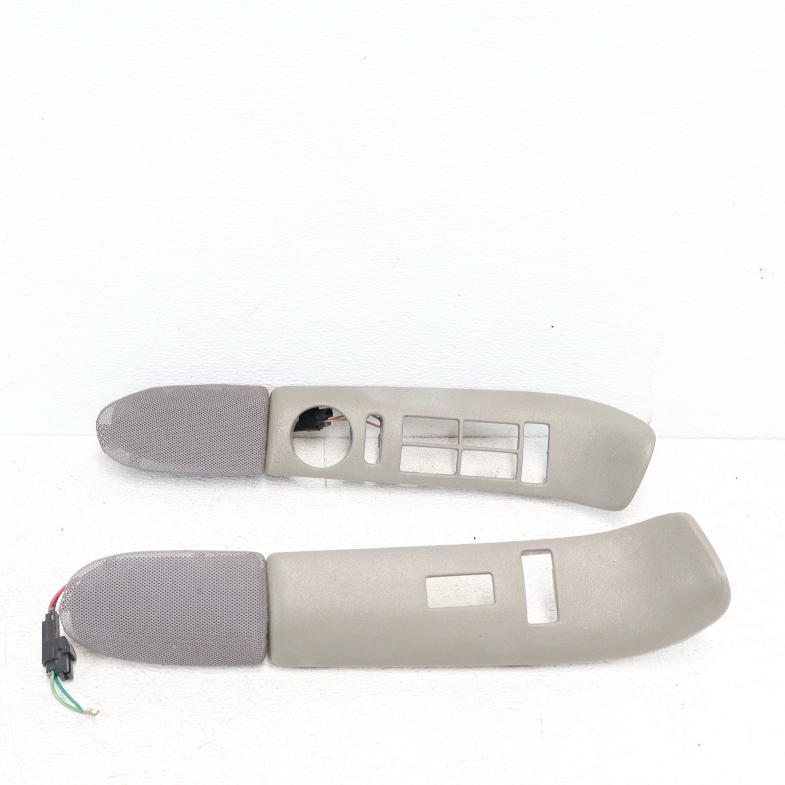 1995-1999 Chevrolet Silverado GMC Window Switch w/ Speaker Set PAIR LH/RH Gray 1995-1999 Chevrolet Silverado GMC Window Switch w/ Speaker Set PAIR LH/RH Gray