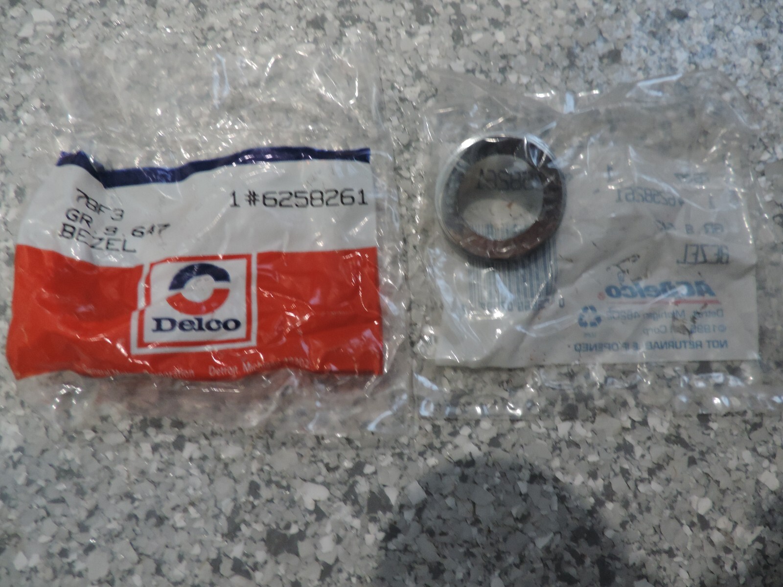74-77 C3 Corvette NON-Power Antenna Bezel (1)--GM #6258261--NOS--NCRS