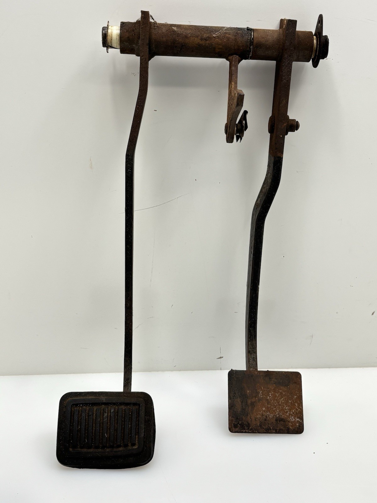 1981 - 1985 Dodge D150 D100 W100 Clutch & Brake Pedals Set ROD STYLE OEM