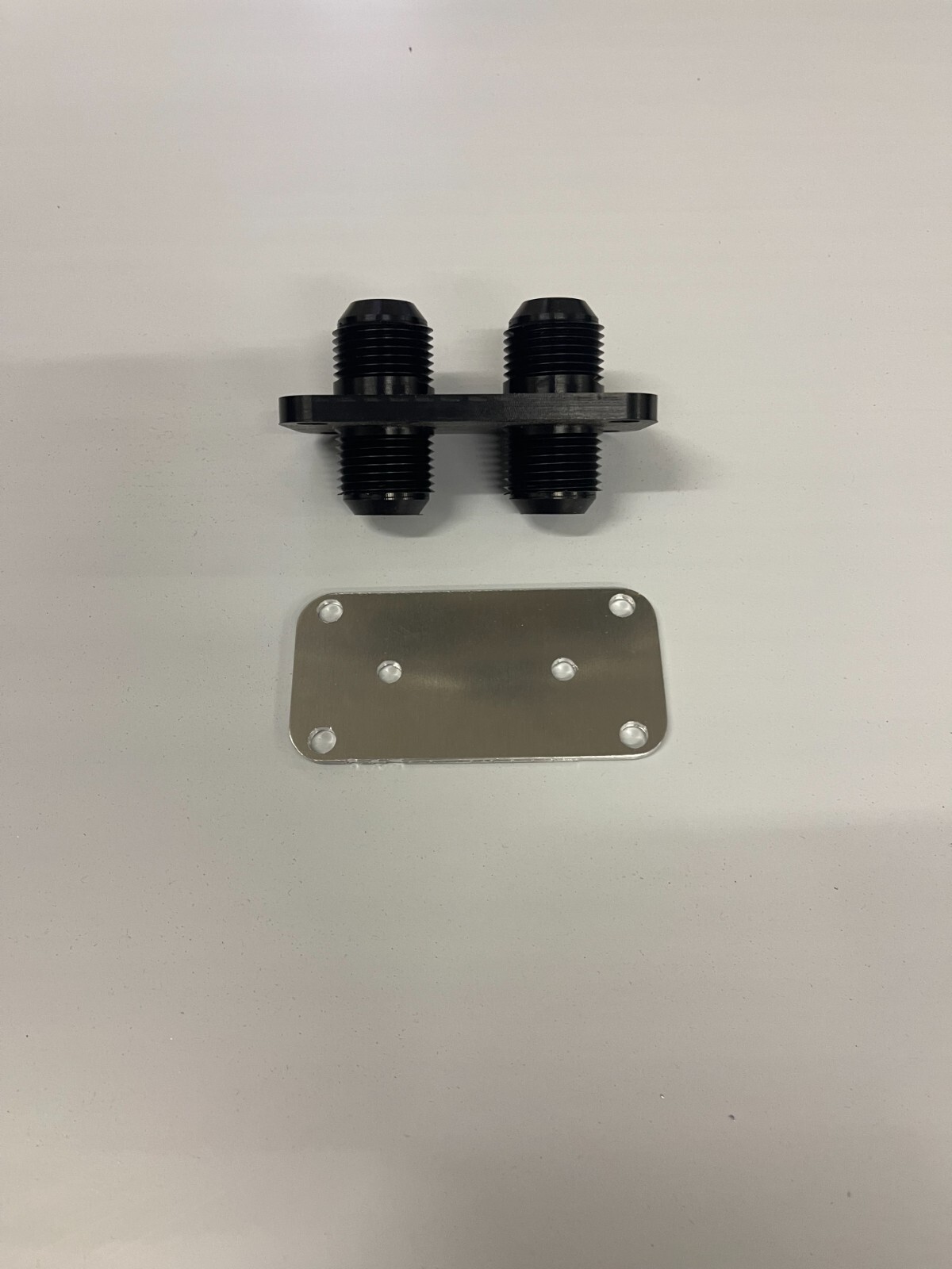 -12an BILLET BULKHEAD dual fittings. Two 12an in/out. -12an BILLET BULKHEAD dual fittings. Two 12an in/out.