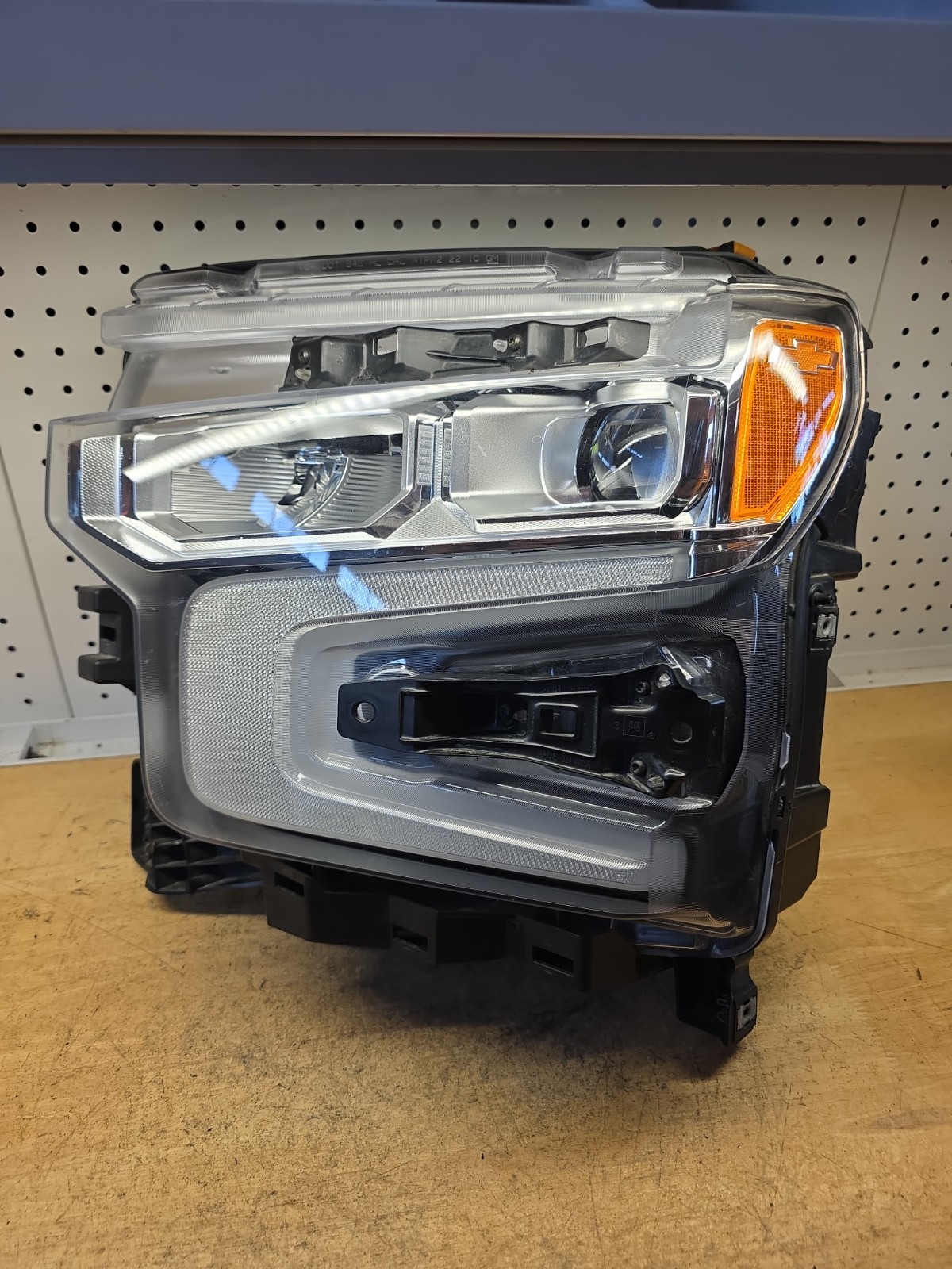2022 - 2025 Chevrolet Silverado 1500 Driver Left LH Chrome LED Headlight OEM 370
