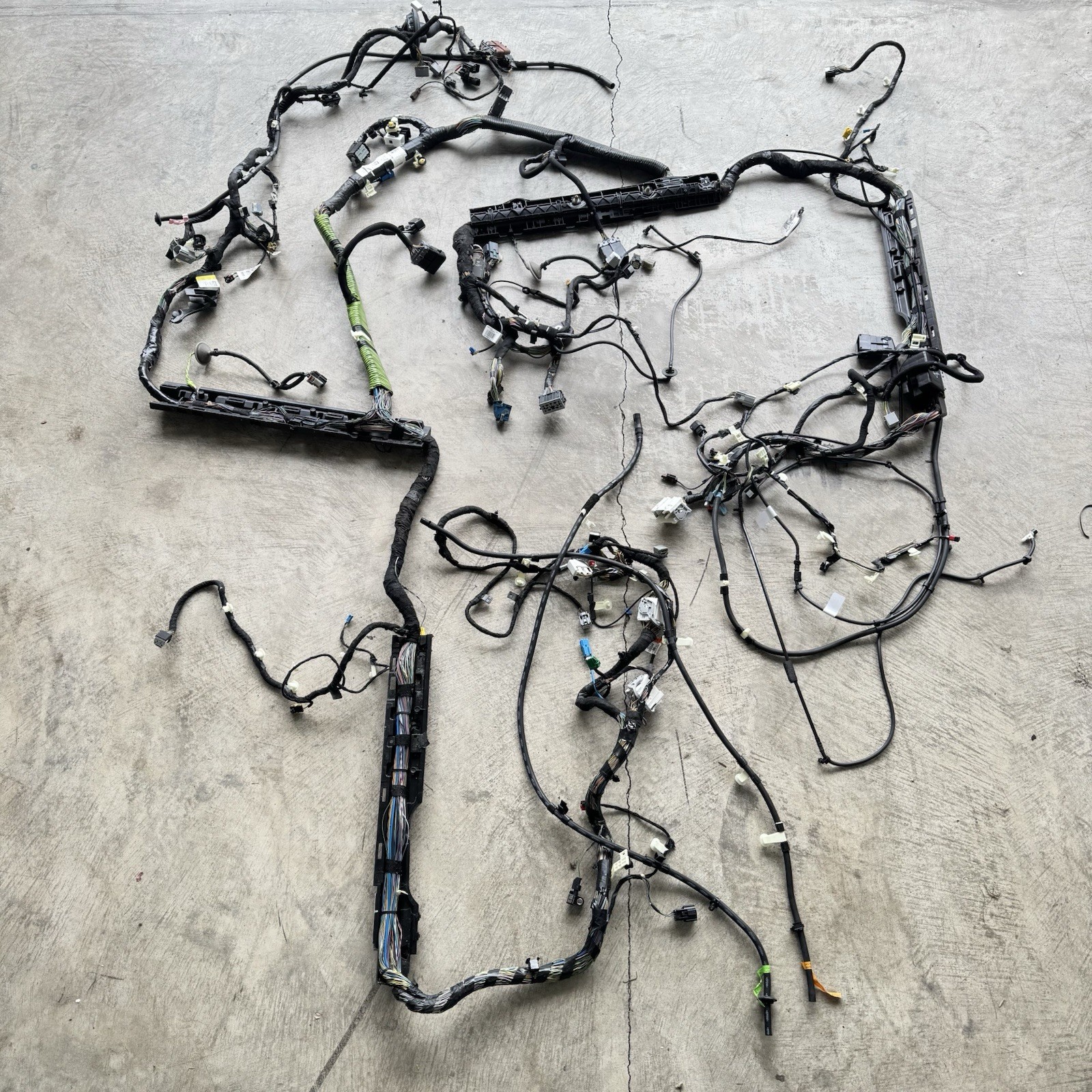 2018 2019 2020 2021 Lincoln Navigator Floor Cabin Body Wire Wiring Harness OEM 2018 2019 2020 2021 Lincoln Navigator Floor Cabin Body Wire Wiring Harness OEM