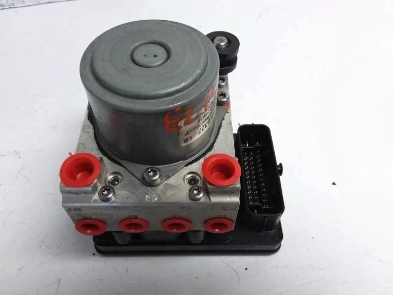 2014-2015 Chevrolet Silverado 1500 ABS Anti-Lock Brake Pump Module Assembly OEM