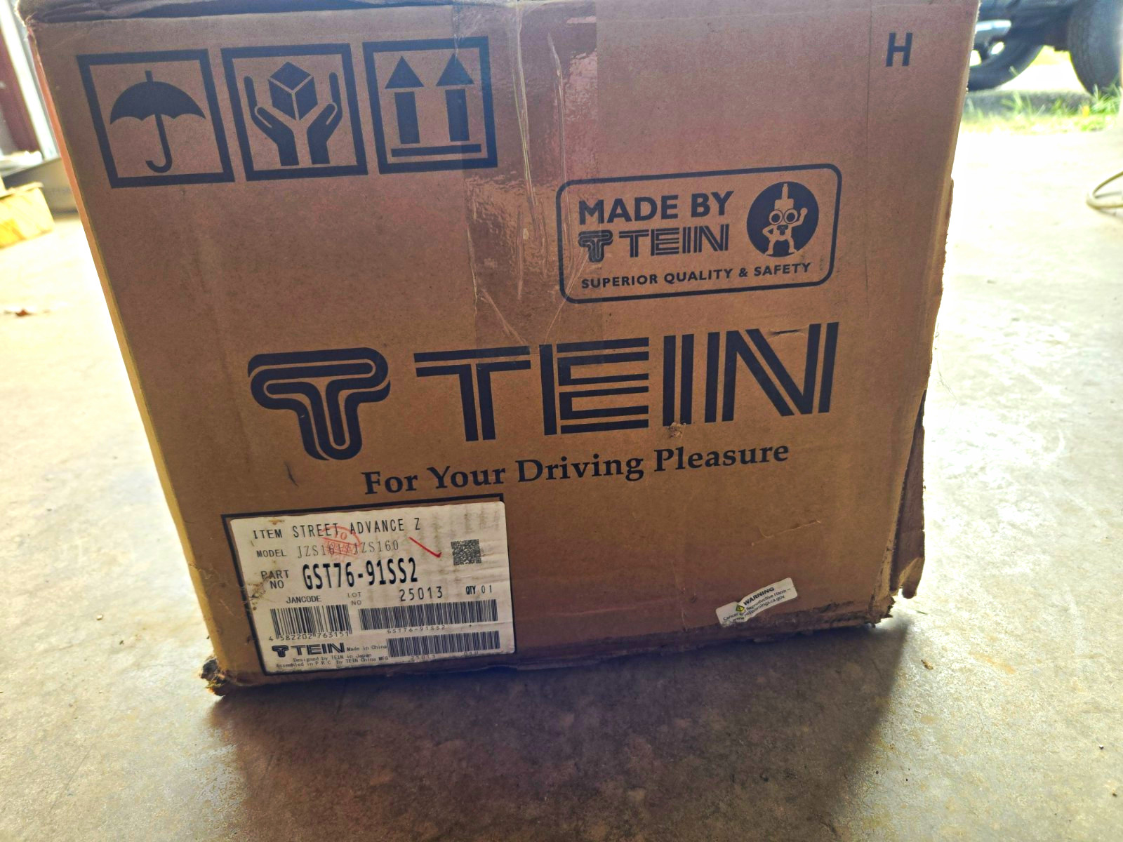 Tein GST76-91SS2 Street Advance Z Coilovers for 98-05 Lexus GS300/GS400/GS430