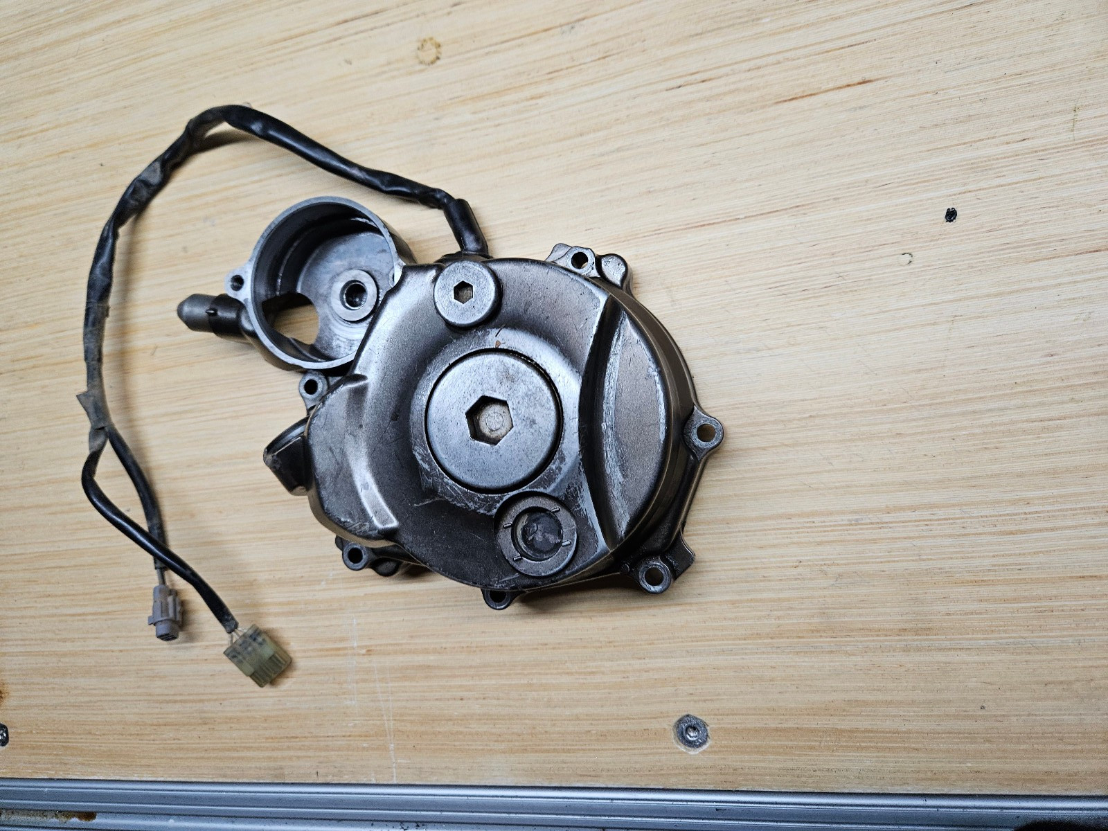 2015 - 2018 YAMAHA YZ250FX WR250F STATOR WITH STATOR COVER OEM USED YZ WR 250F 2015 - 2018 YAMAHA YZ250FX WR250F STATOR WITH STATOR COVER OEM USED YZ WR 250F