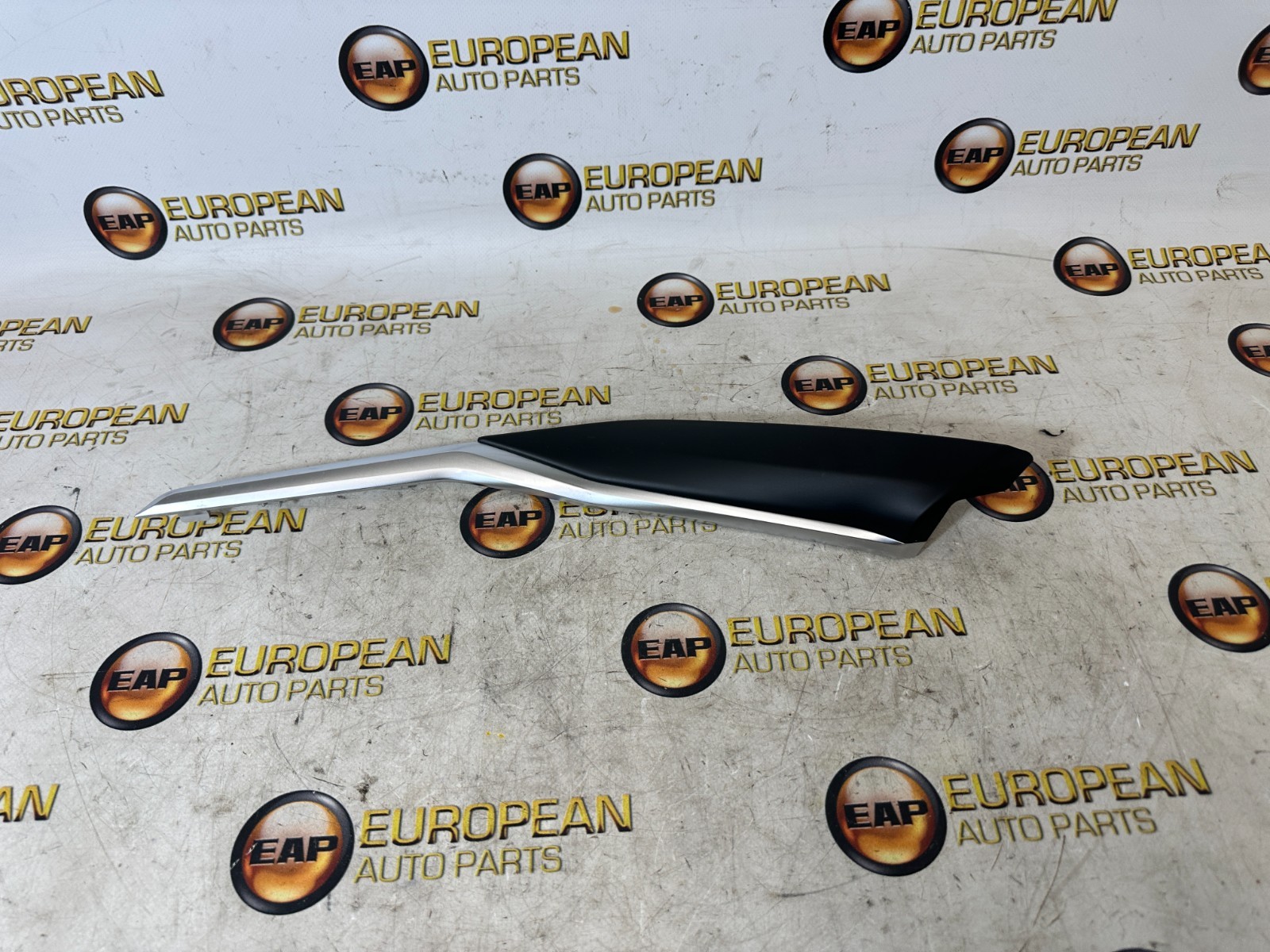 2019 - 2024 BMW G20 330I M340I FRONT LEFT & RIGHT CENTER CONSOLE TRIM PAIR OEM
