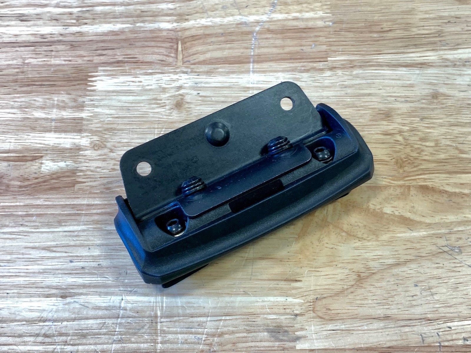 Thule SINGLE Replacement 3101 Base w Hardware