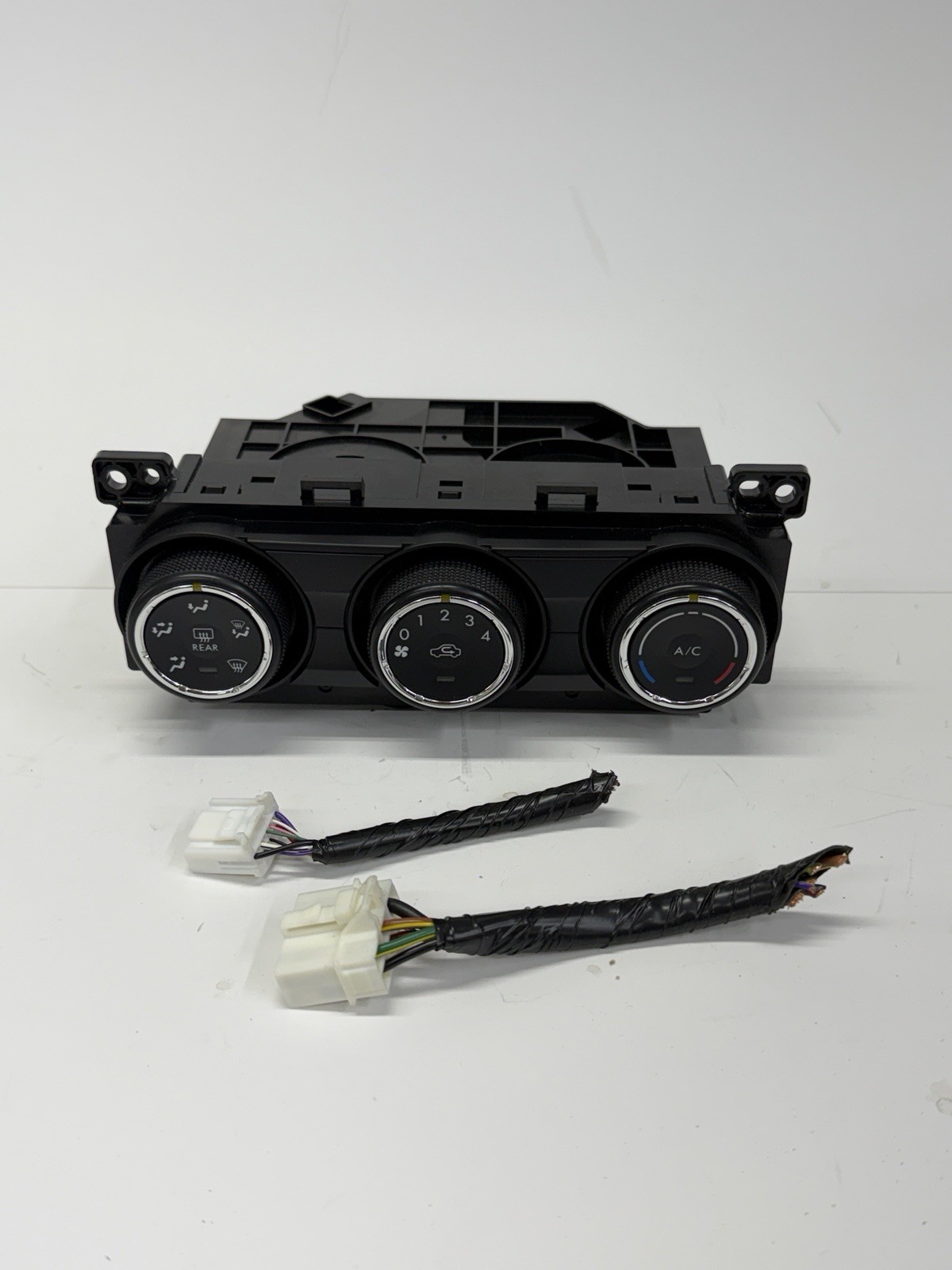 2014-2015 Subaru Forester Manual A/C Heater Temperature Climate Control OEM 2014-2015 Subaru Forester Manual A/C Heater Temperature Climate Control OEM