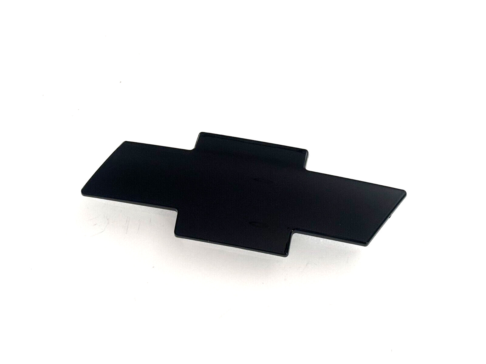 NEW 1999-02 Chevrolet Silverado 2000-06 Tahoe Suburban Front Grill emblem Bowtie NEW 1999-02 Chevrolet Silverado 2000-06 Tahoe Suburban Front Grill emblem Bowtie