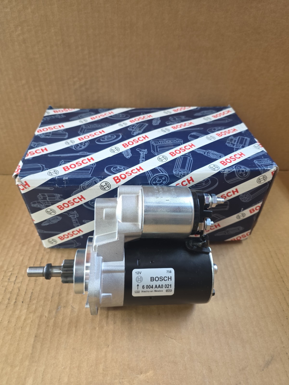 NOS Genuine Bosch SR15N Starter Motor 12V 9T VW Beetle Bug Bus Ghia 6004AA0021