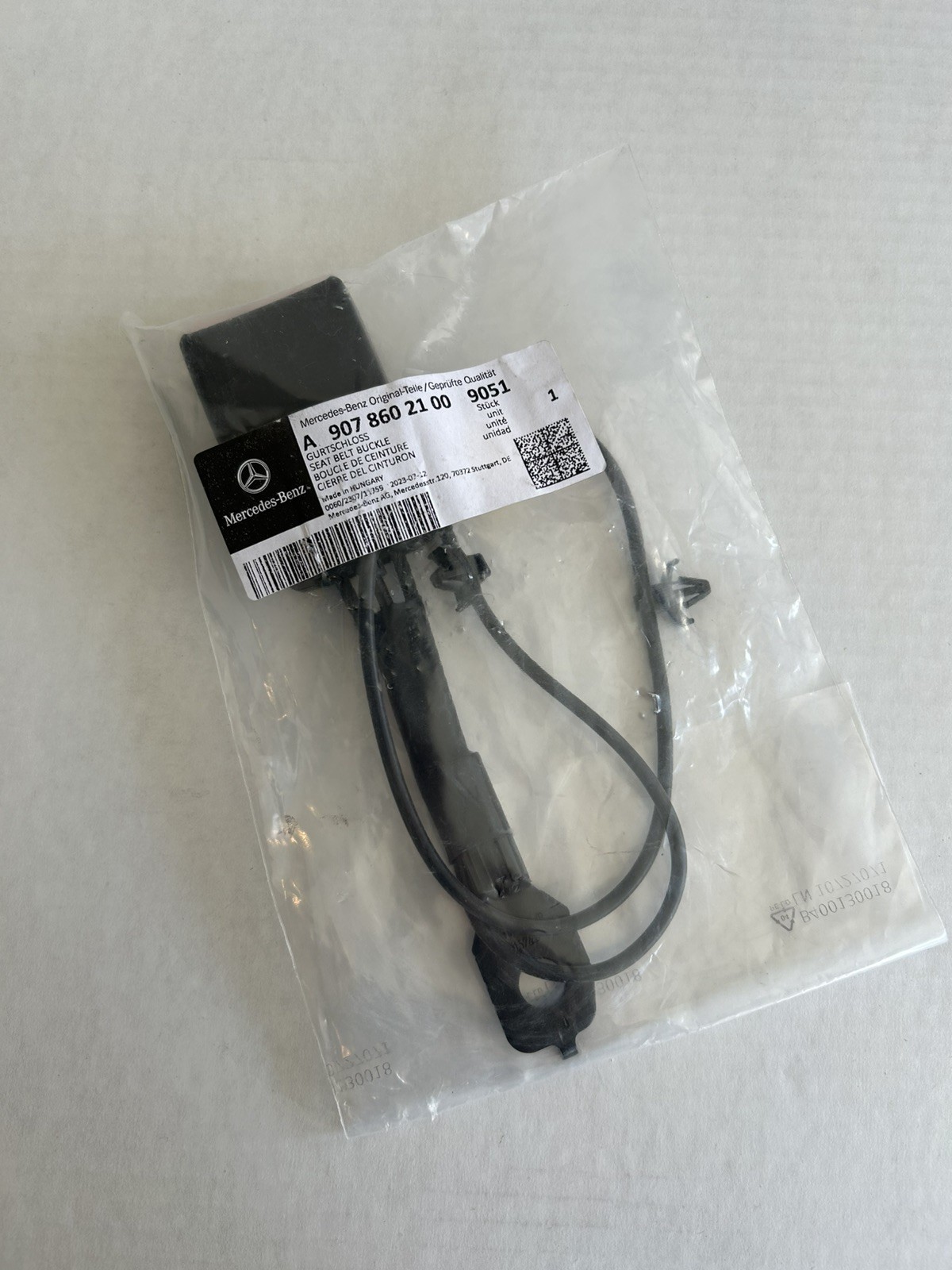 Genuine Mercedes-Benz Sprinter 2019-2025 Driver Seat Belt Buckle A9078602100