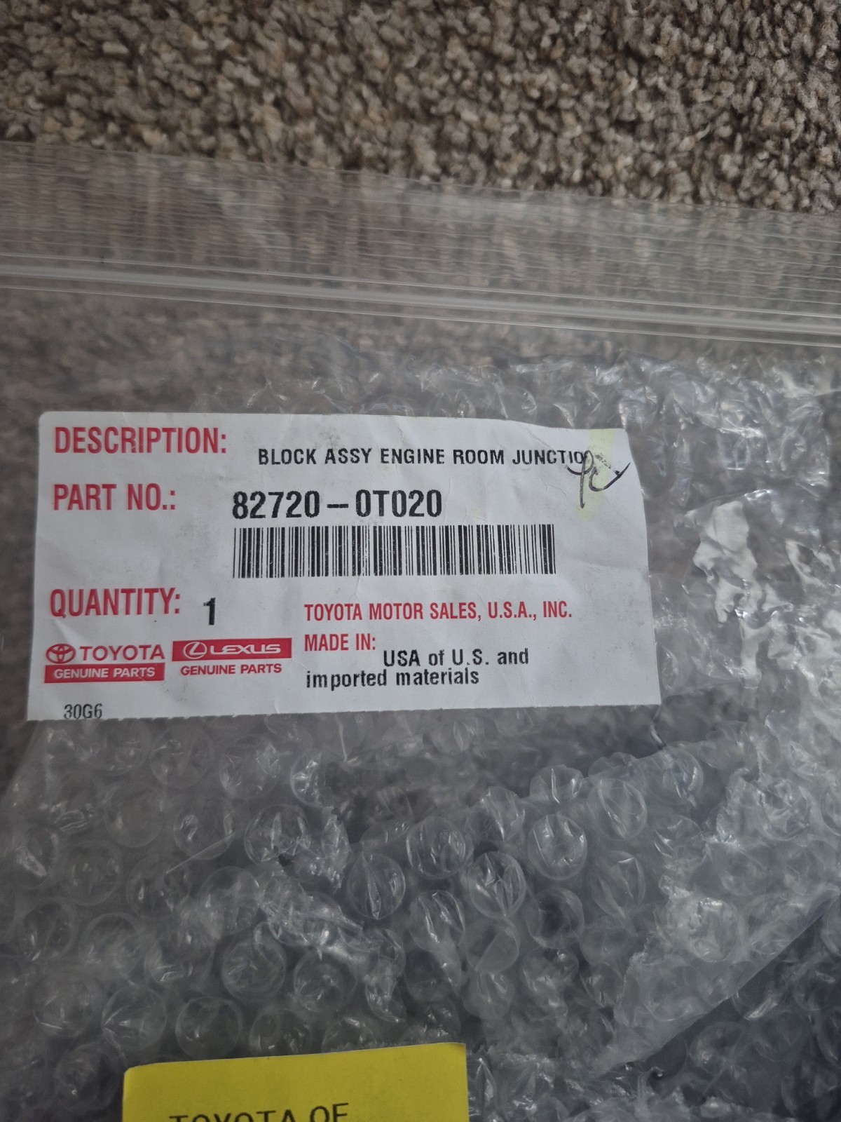 Genuine Toyota Fuse Block Assy, Engine Room Junction 82720-0T020 OEM Genuine Toyota Fuse Block Assy, Engine Room Junction 82720-0T020 OEM