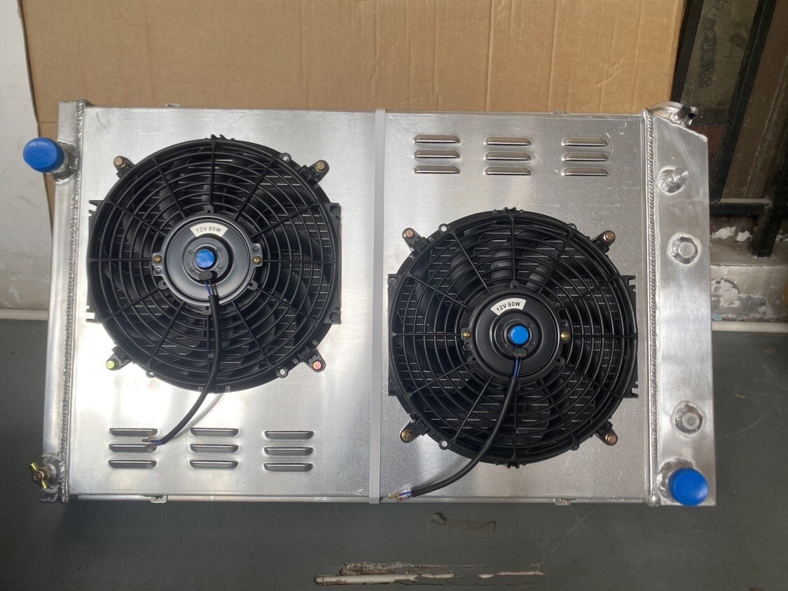4 Row Radiator With 2Fan For 73-87 Chevy C/K C10 C20 K10 K20 GMC C/K1500 2500 V8