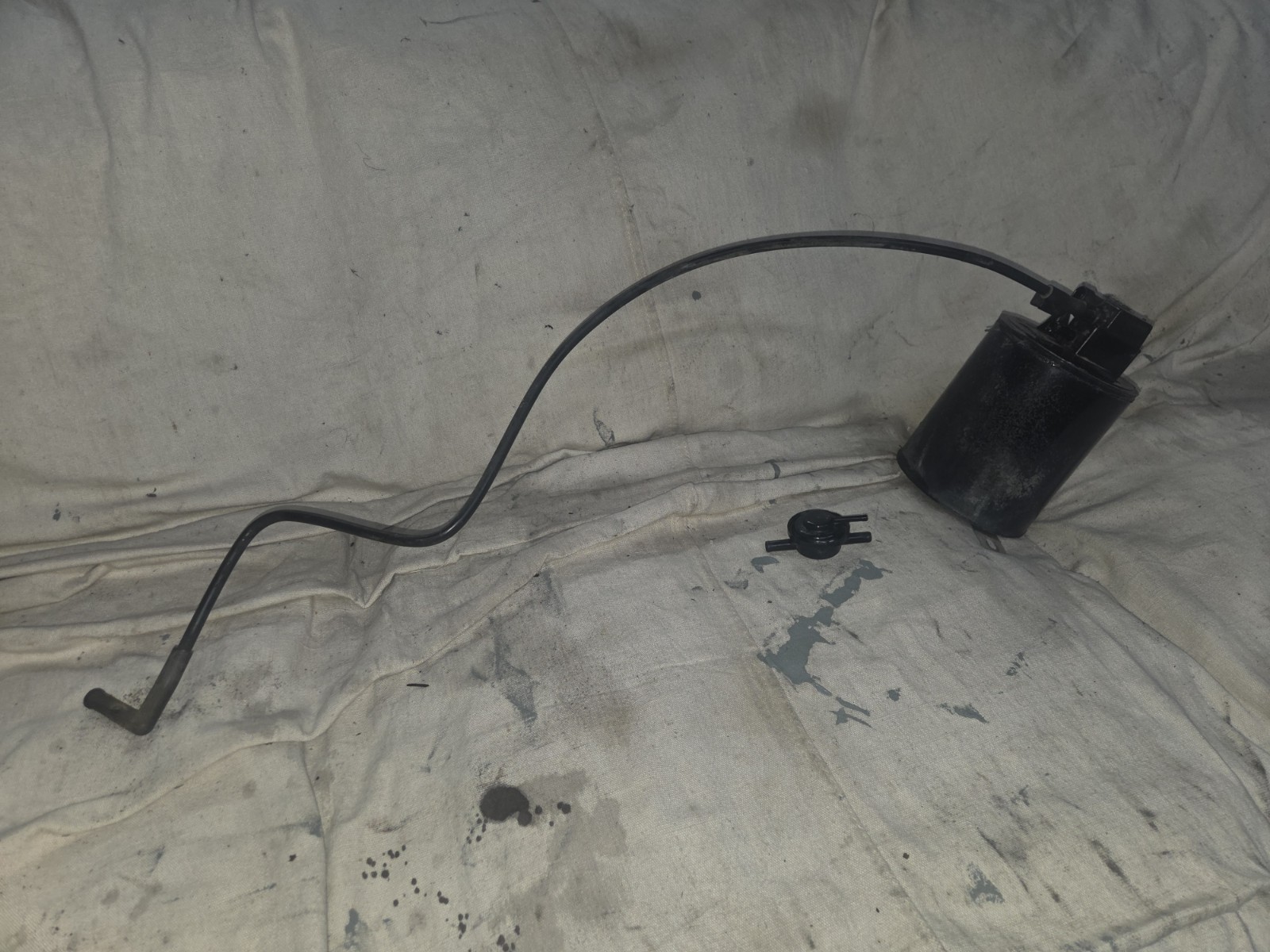 1988-1992 Firebird/Camaro EVAP Charcoal Canister W/ Accessories 