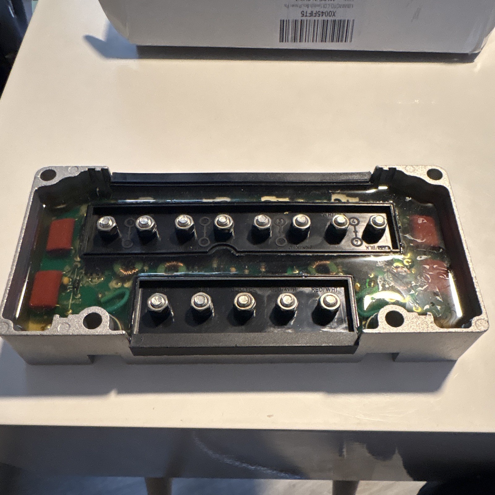 Mercury 3 6 Cyl Switchbox CDI Power Pack 50-275 HP V-150 XR4 332-7778A Mercury 3 6 Cyl Switchbox CDI Power Pack 50-275 HP V-150 XR4 332-7778A