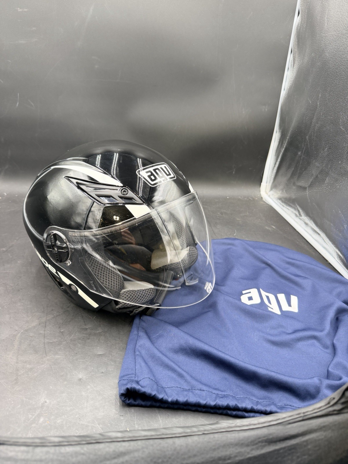 RARE AGV Blade Helmet Mens Size Large Black/White RARE AGV Blade Helmet Mens Size Large Black/White
