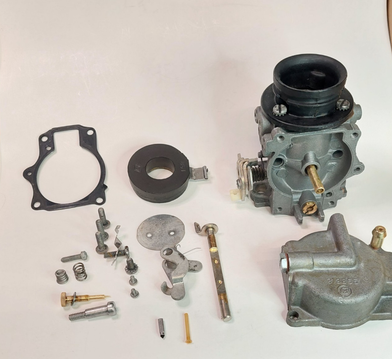 Johnson Evinrude 313355 Carburetor Johnson Evinrude 313355 Carburetor