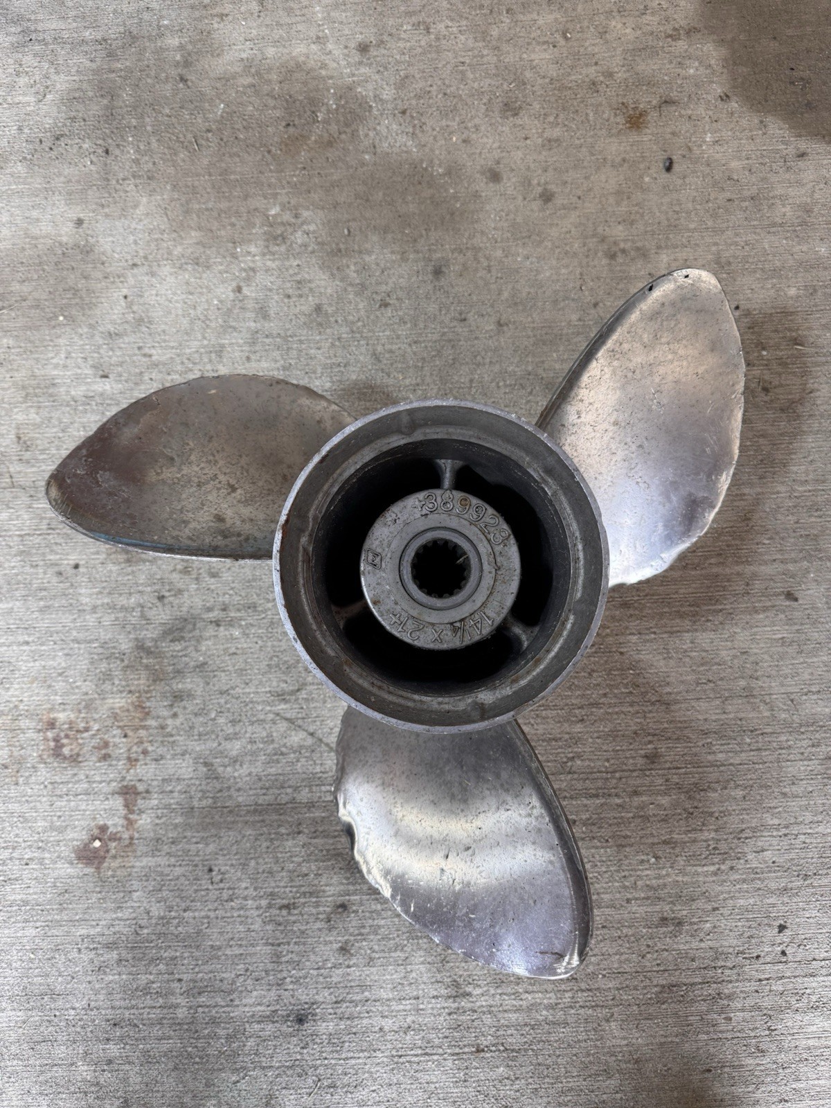 OMC Johnson Evinrude 14 1/4 x 21 Stainless Steel Outboard Propeller OMC Johnson Evinrude 14 1/4 x 21 Stainless Steel Outboard Propeller