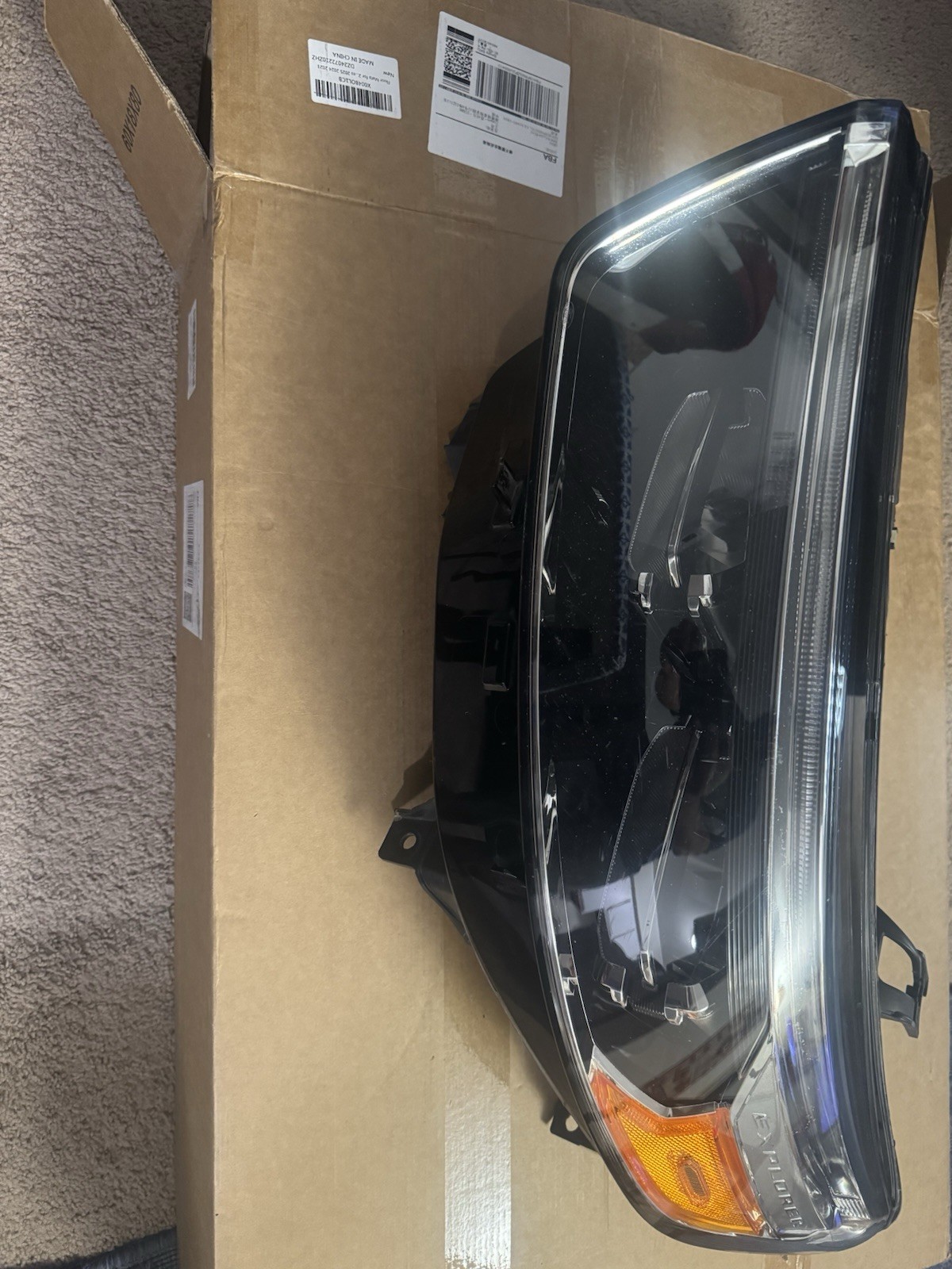 USED - 2020-2024 Ford Explorer L Headlamp - OEM