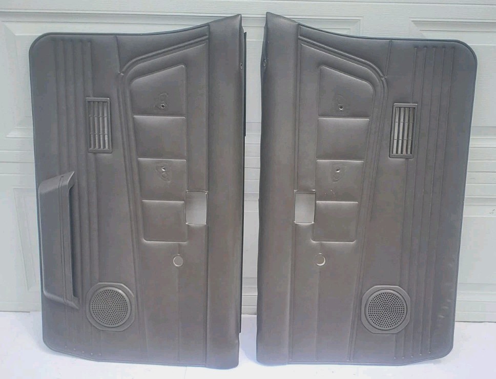 1986 - 1997 Nissan D21 Hardbody Pickup Door Panel Card Pair Left Right OEM Brown