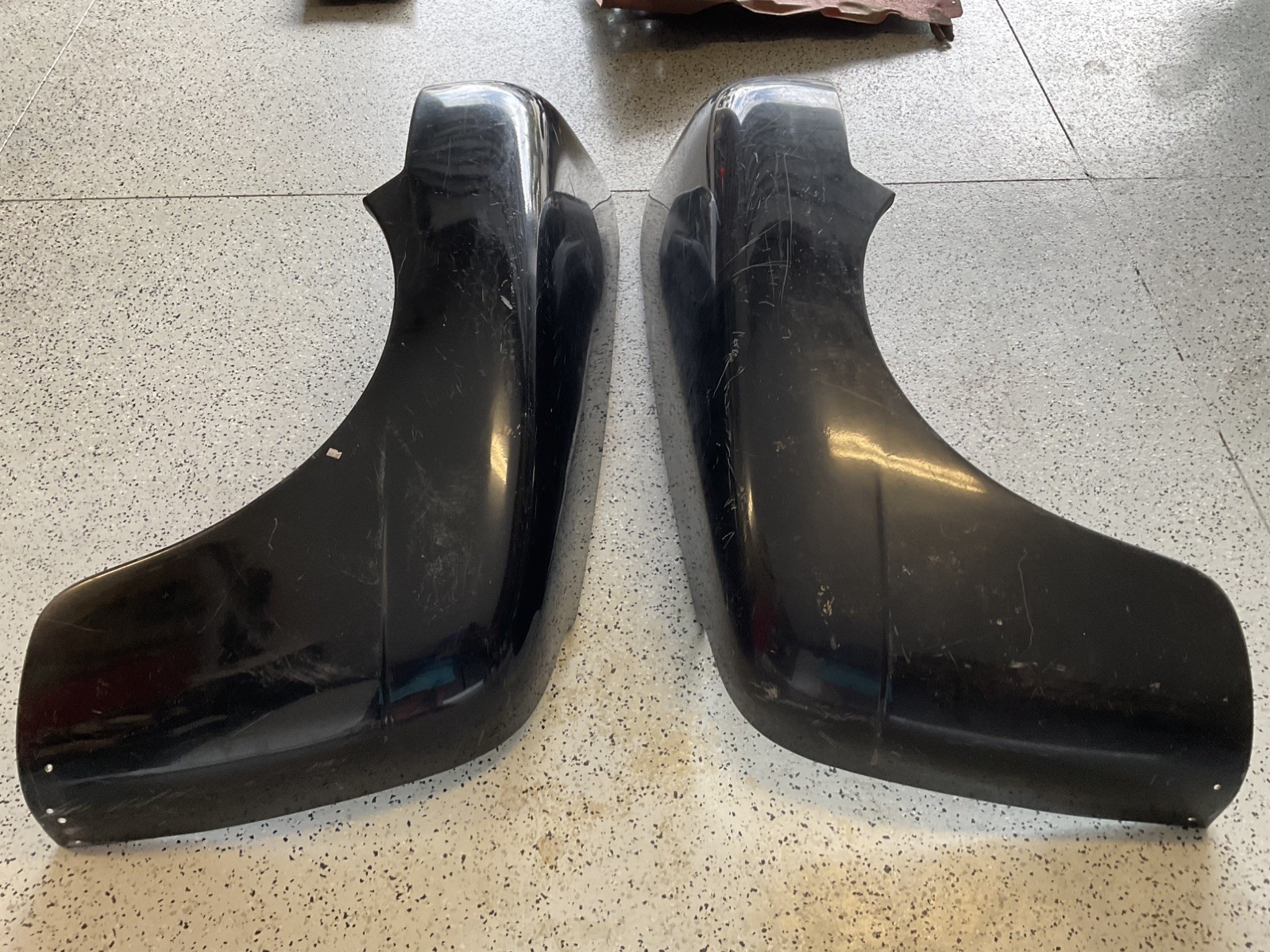 1951 1952 FORD PICKUP TRUCK F-1 FIBERGLASS FRONT FENDERS - PAIR 1951 1952 FORD PICKUP TRUCK F-1 FIBERGLASS FRONT FENDERS - PAIR