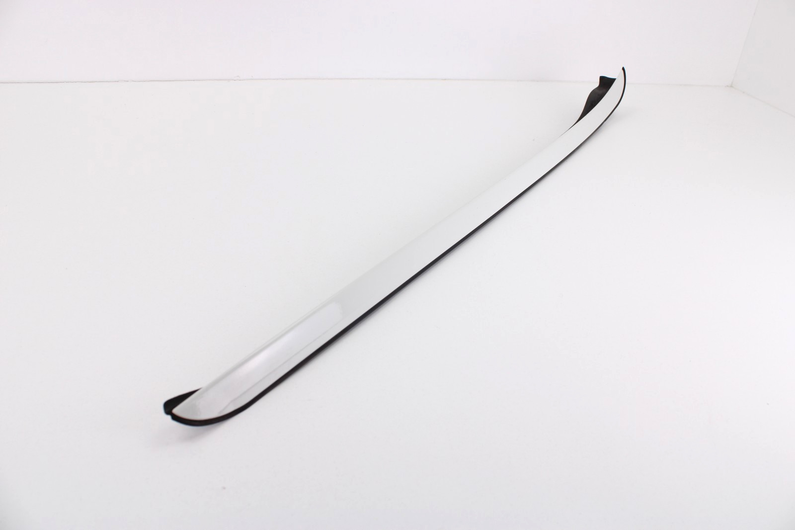 2011-17 BMW X3 Windshield A Pillar Molding Exterior Trim Right Pass Side OEM 2011-17 BMW X3 Windshield A Pillar Molding Exterior Trim Right Pass Side OEM