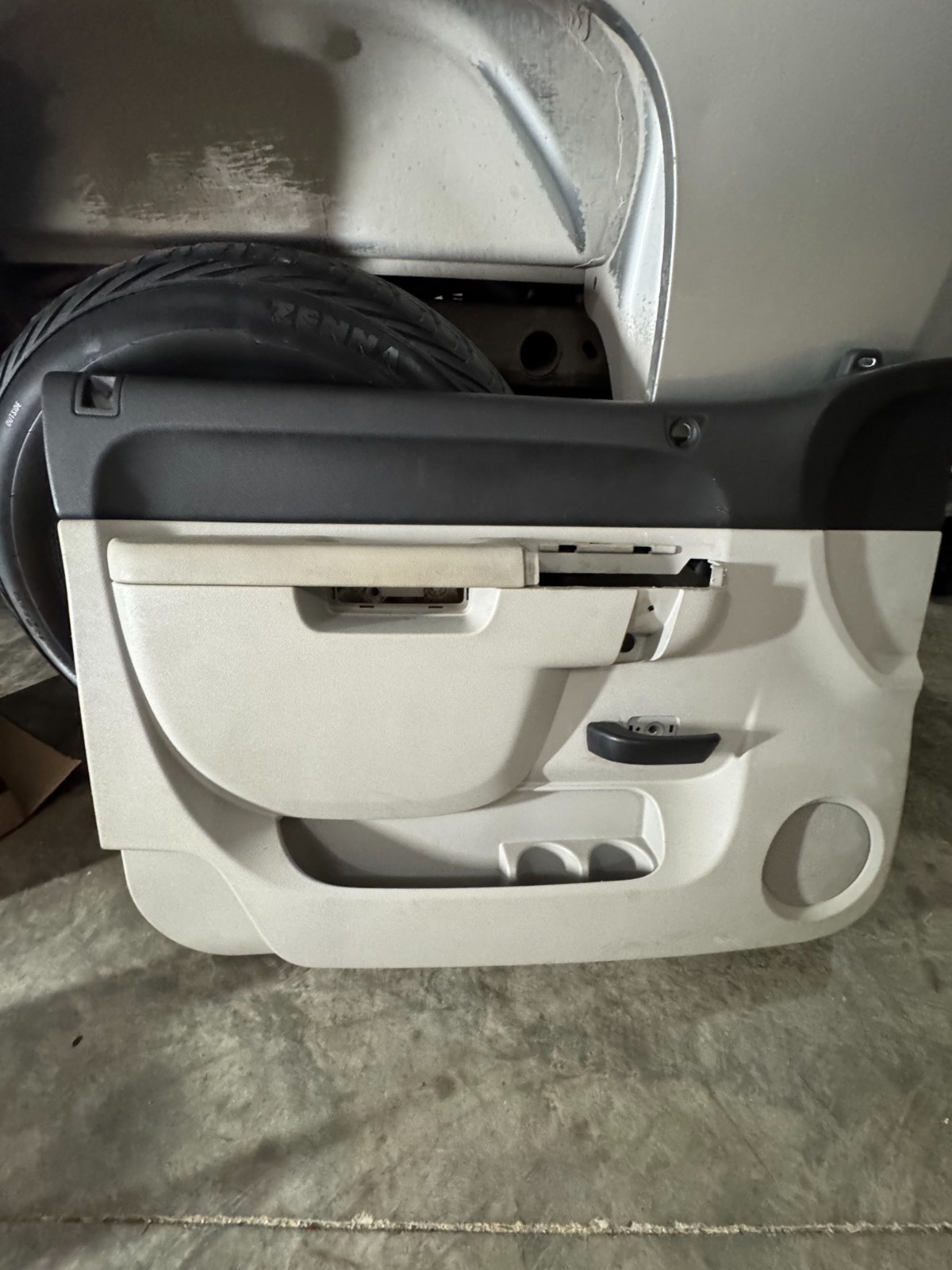 2010-2013 Genuine GM Door Panel Driver Side Silverado Sierra 10-13 LH OEM Solid 2010-2013 Genuine GM Door Panel Driver Side Silverado Sierra 10-13 LH OEM Solid