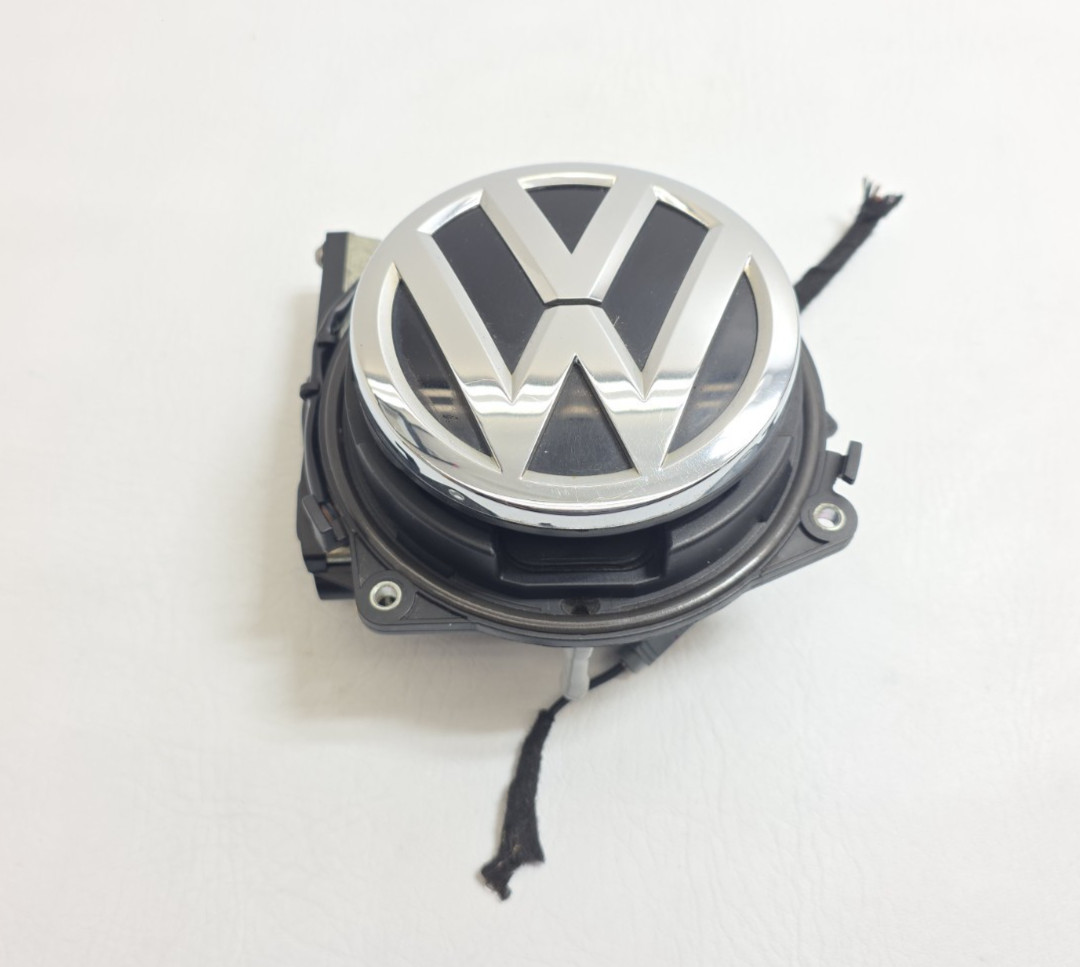 2015-2019 VW Golf Alltrack SportWagen Rear Emblem Backup Camera 5GM 827 469 H