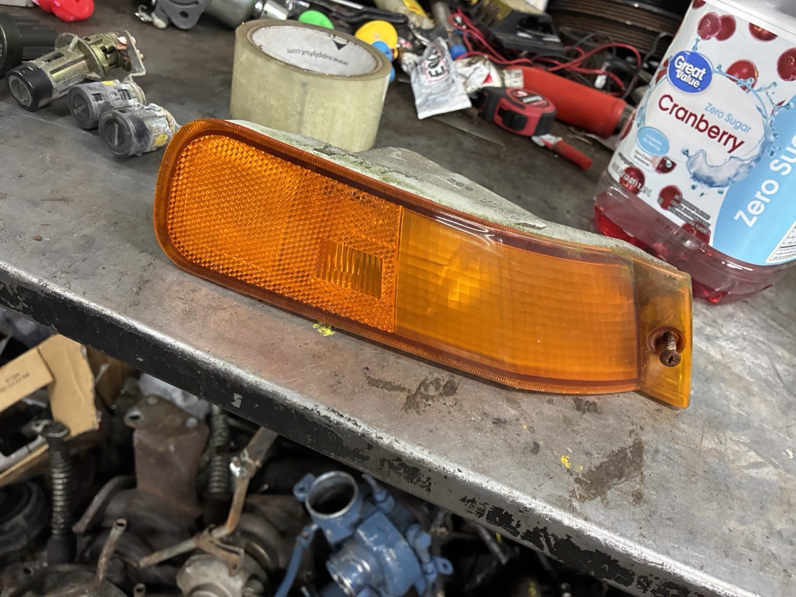 1991-1993 Mitsubishi 3000GT Front Passenger side Turn Signal Corner Light Right