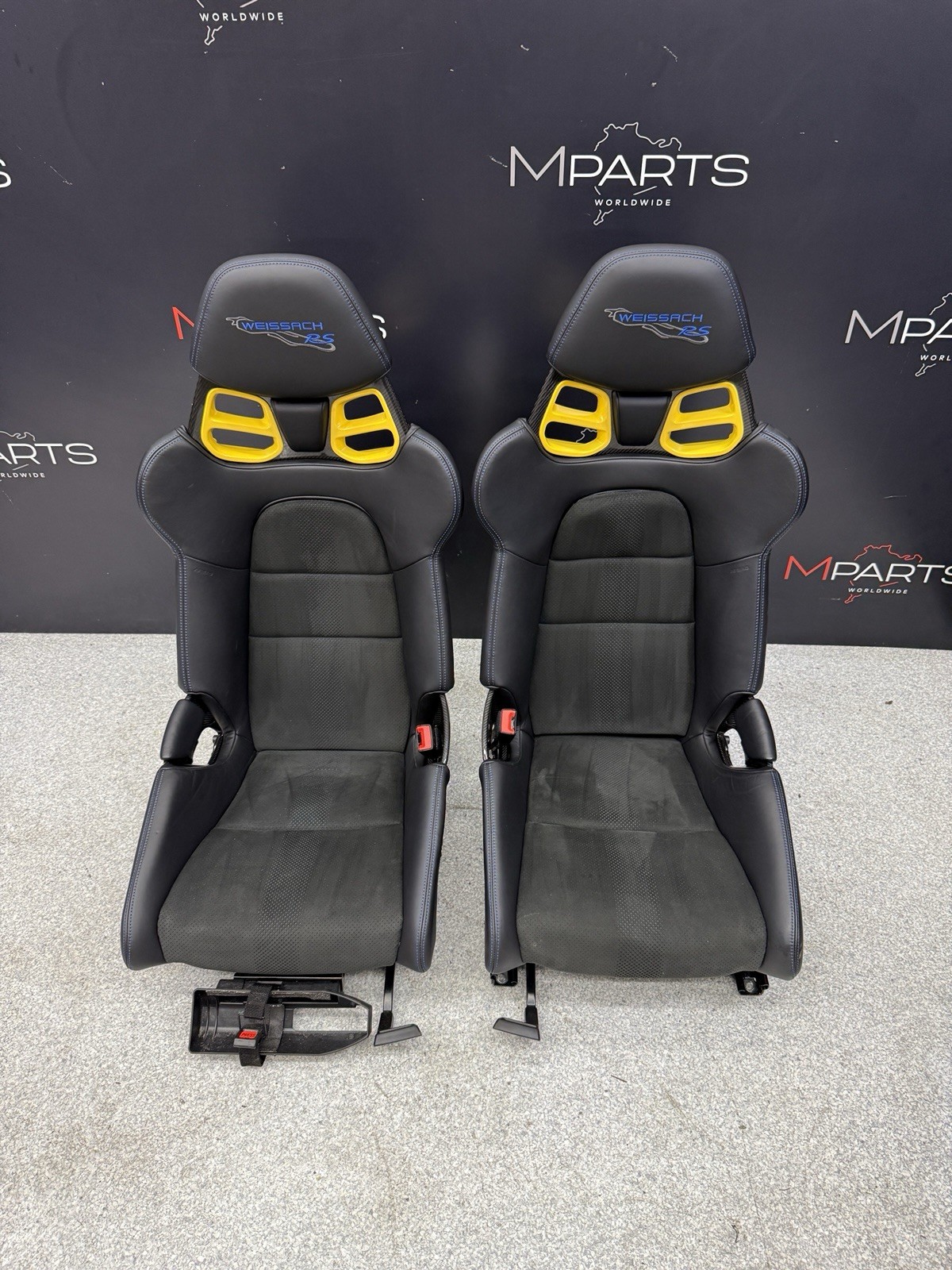 Set Front Seats Carbon Fiber Weisach Package Porsche Cayman 718 GT4RS GT4 RS Set Front Seats Carbon Fiber Weisach Package Porsche Cayman 718 GT4RS GT4 RS