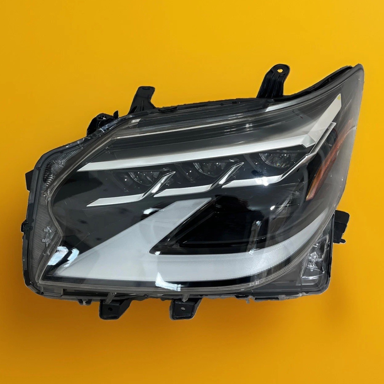 OEM 2020-2023 LEXUS GX460 HEADLIGHT DRIVER LED LEFT TRIPLE BEAM OEM 2020-2023 LEXUS GX460 HEADLIGHT DRIVER LED LEFT TRIPLE BEAM