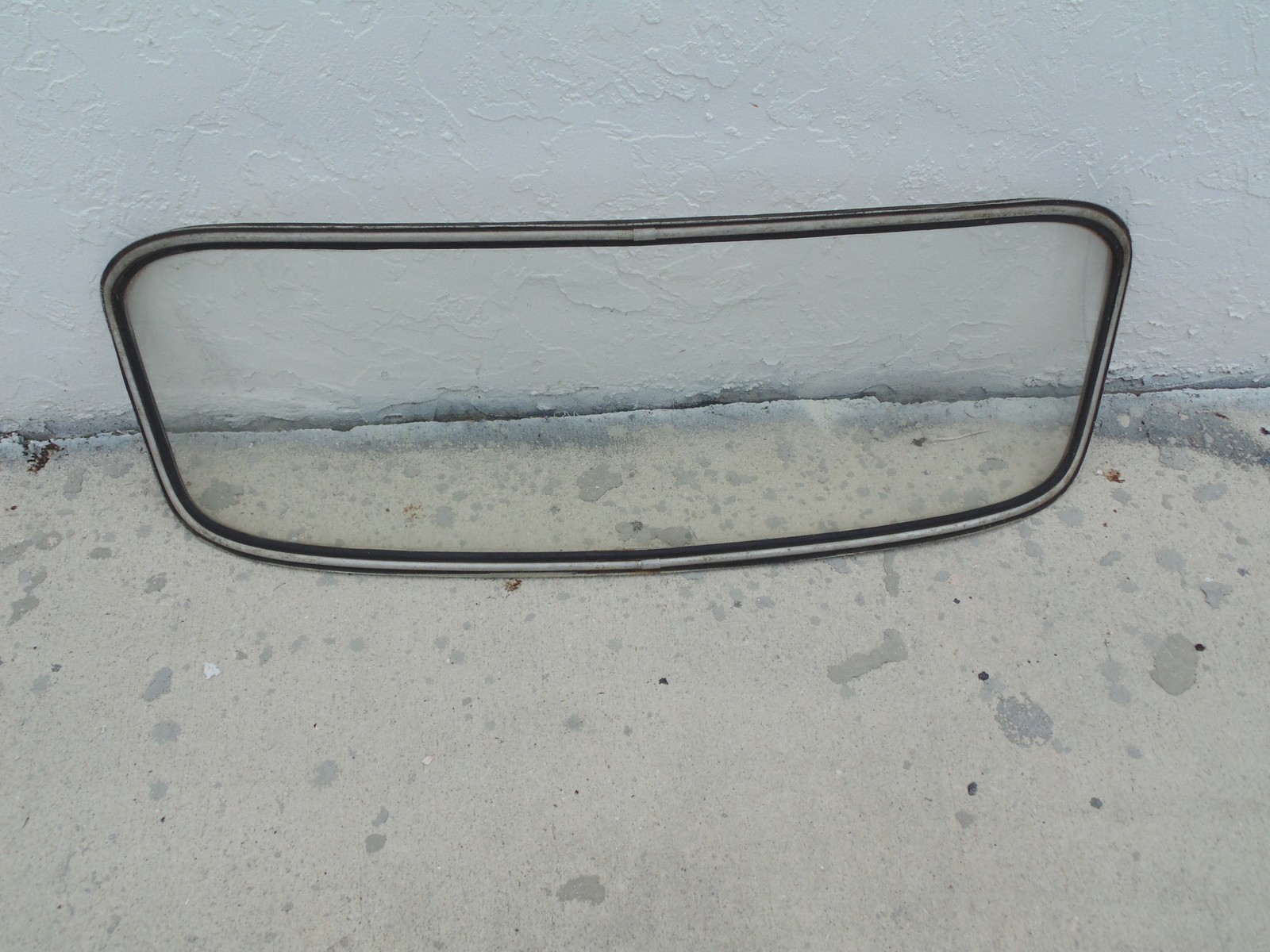 Vintage Porsche 356 Speedster 1950\'s Glass Rear Window Hardtop Coupe Sekurit Vintage Porsche 356 Speedster 1950\'s Glass Rear Window Hardtop Coupe Sekurit