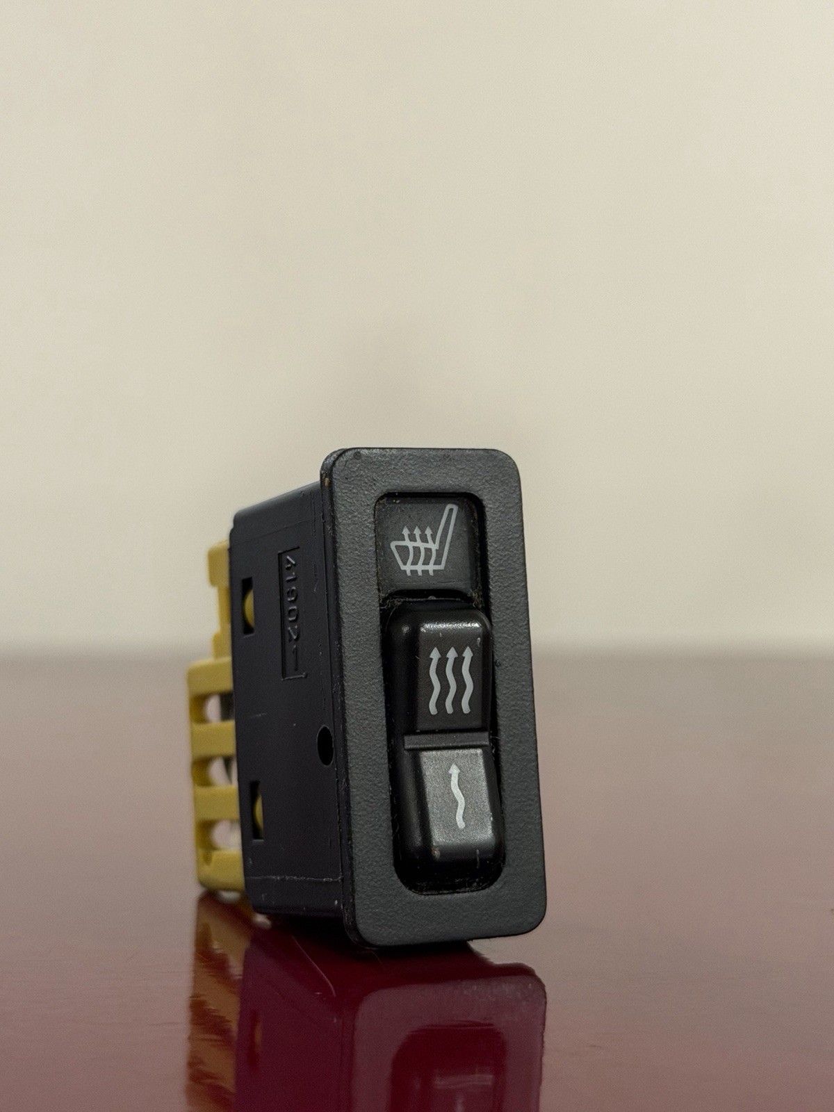 1992-1999 BMW 3 Series E36 325 328 M3 Heated Seat Switch 1992-1999 BMW 3 Series E36 325 328 M3 Heated Seat Switch